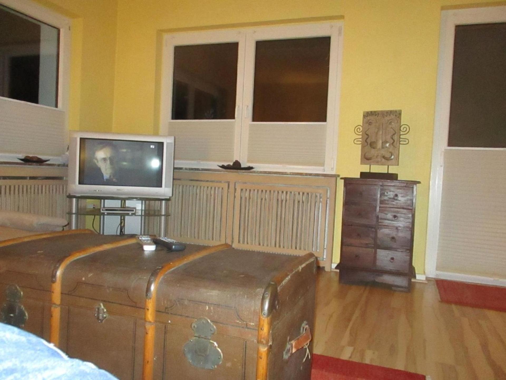 Große, hundefreundliche Ferienwohnung mit großer Terrasse in Flussnähe