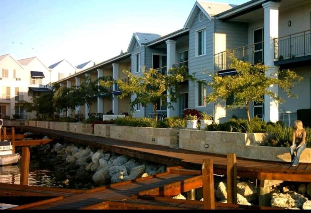 Hotel Apartment In Apollo Quays Resort With Shared Jetty