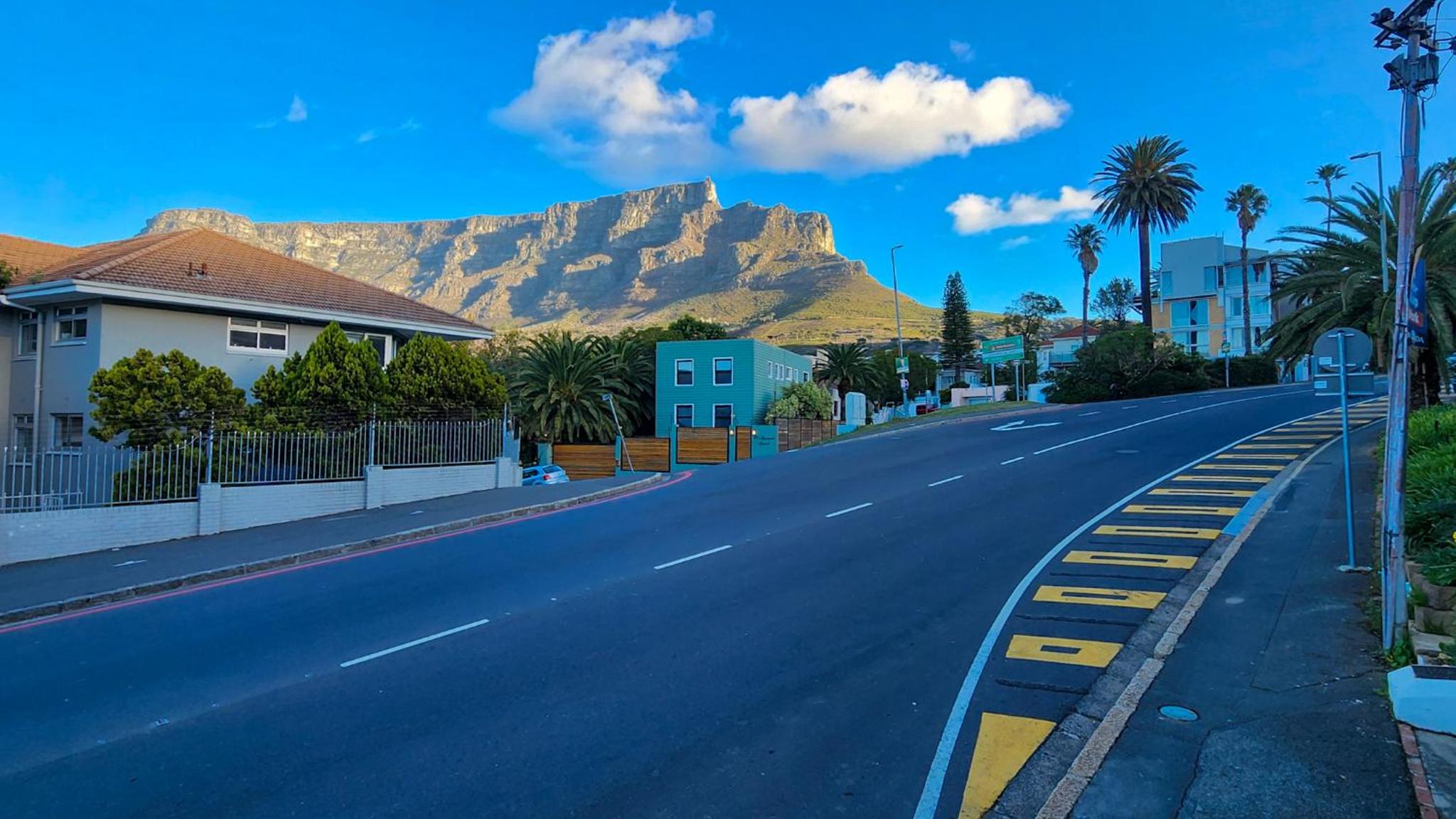 Cape Town Central Studio - Digital Nomad Friendly view 4