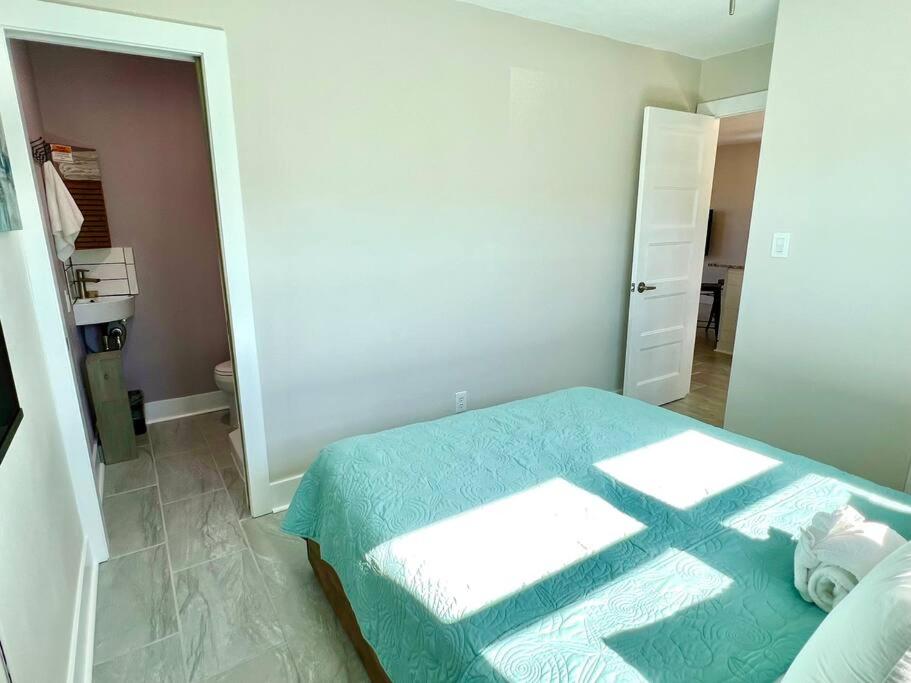Adorable Aqua La Vista, Baby - Dog Friendly! Free Activities Included! view 4