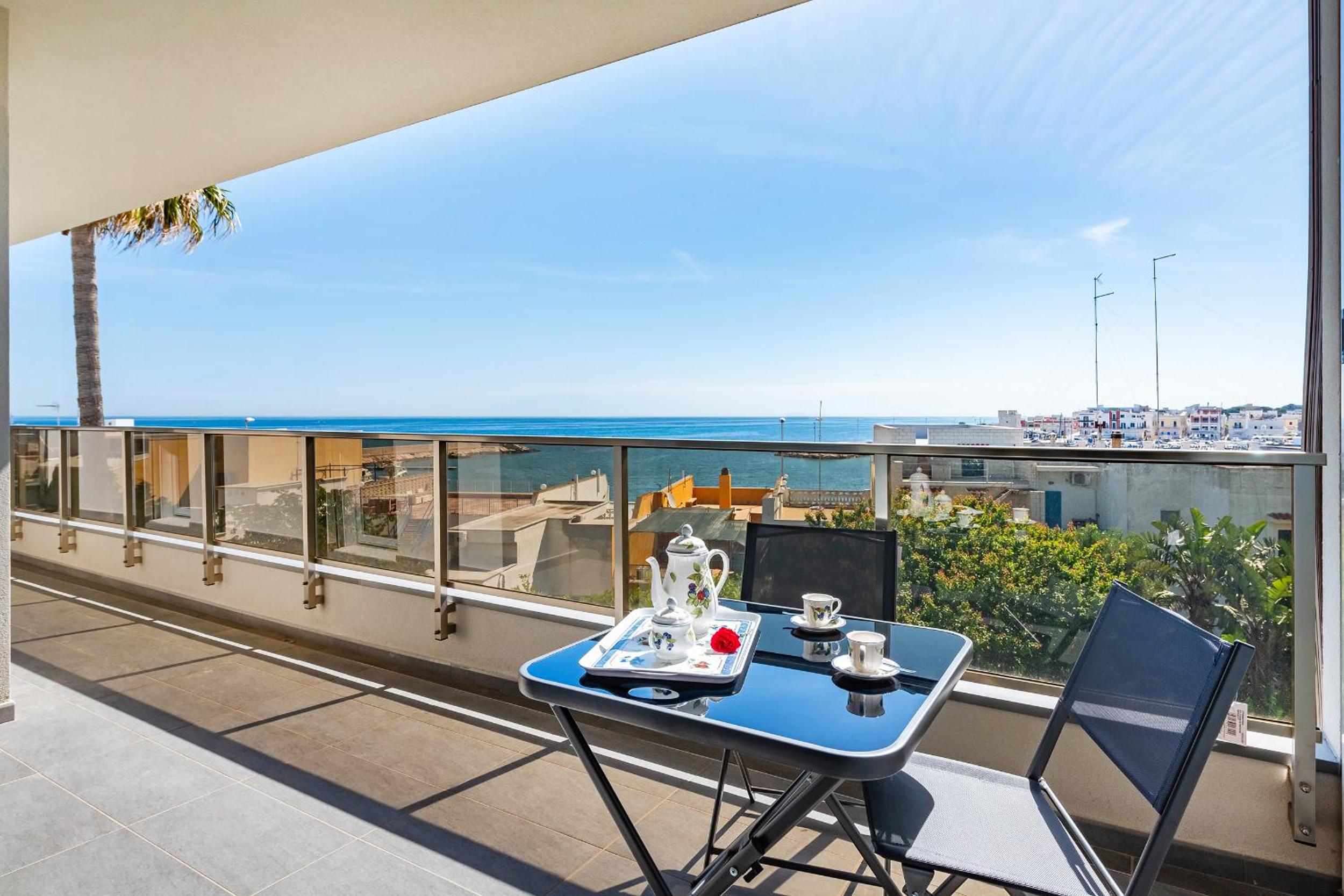 Blue Sea Luxury Lodge view 4