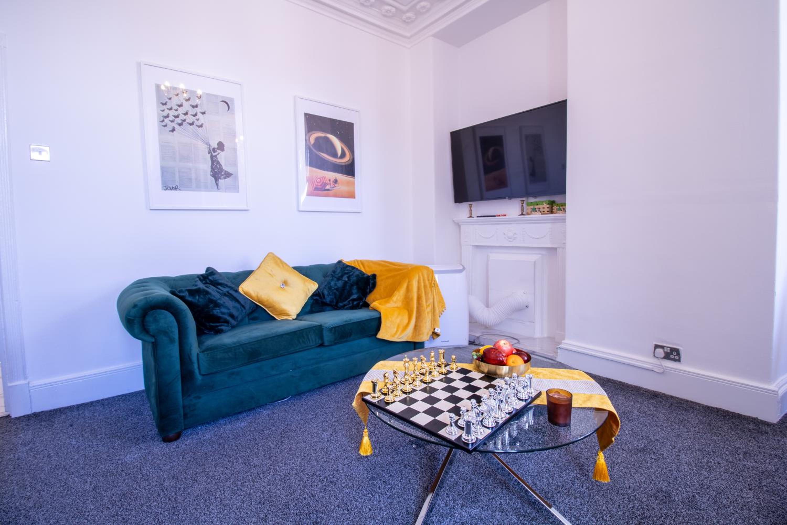 Luxurious Apartments on Oxford Street