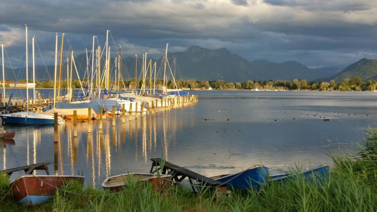 AlpenChiemsee Ferienwohnung mit Bergblick und Seenähe