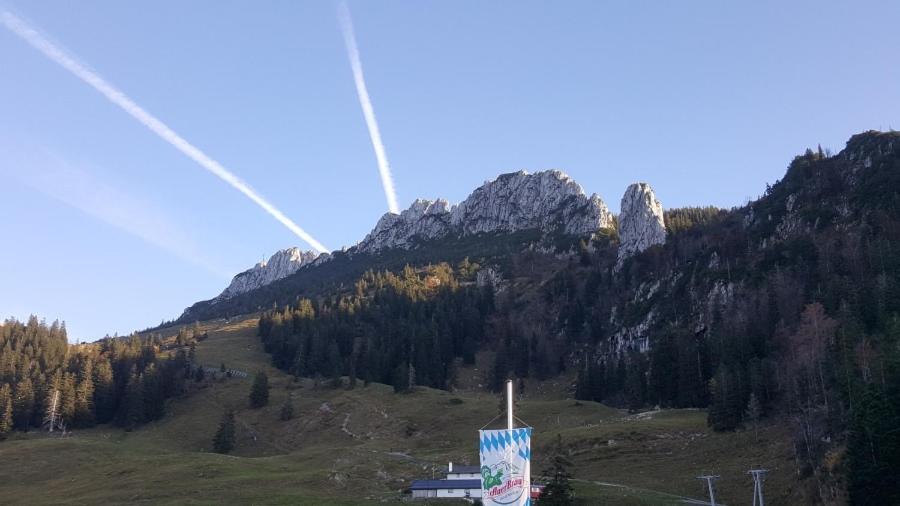 AlpenChiemsee Ferienwohnung mit Bergblick und Seenähe