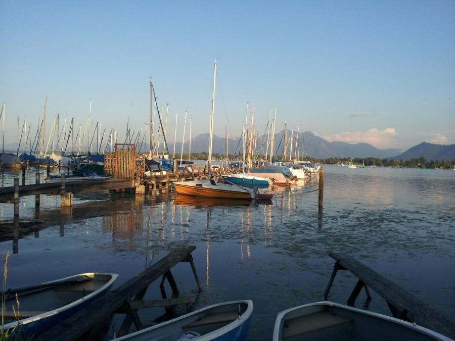 AlpenChiemsee Ferienwohnung mit Bergblick und Seenähe