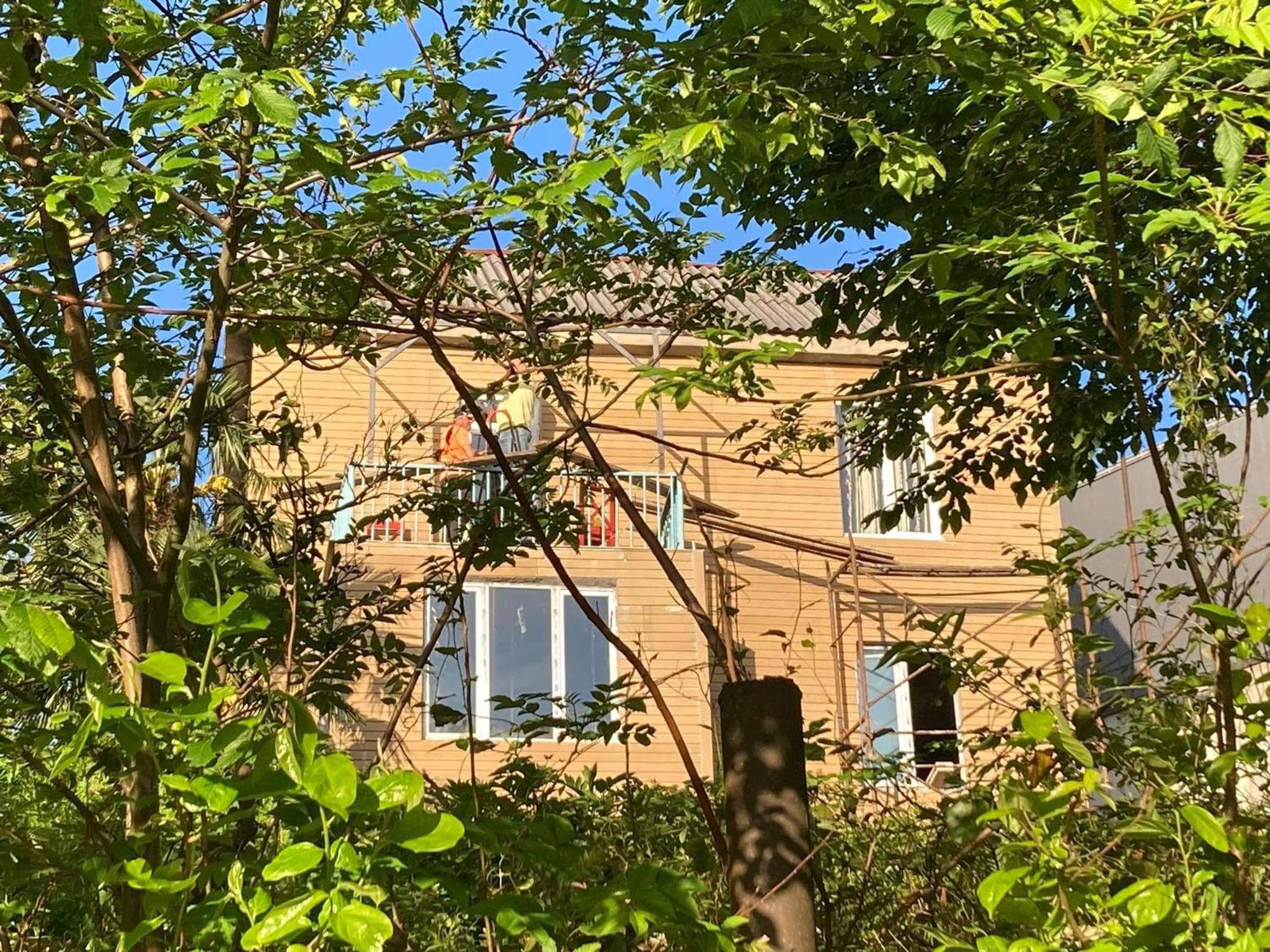 Almadovarhouse