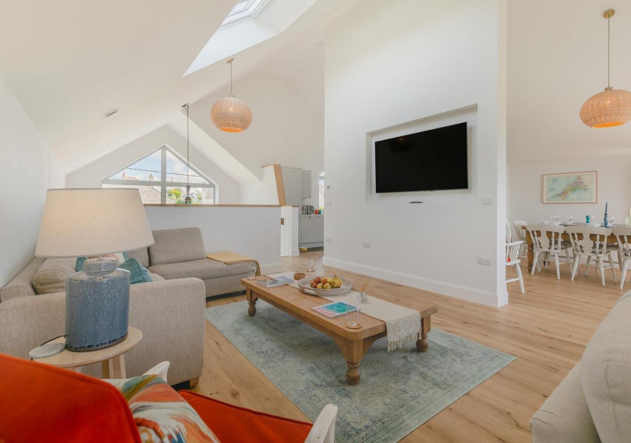 4 Bed in Trevone oc-p28959