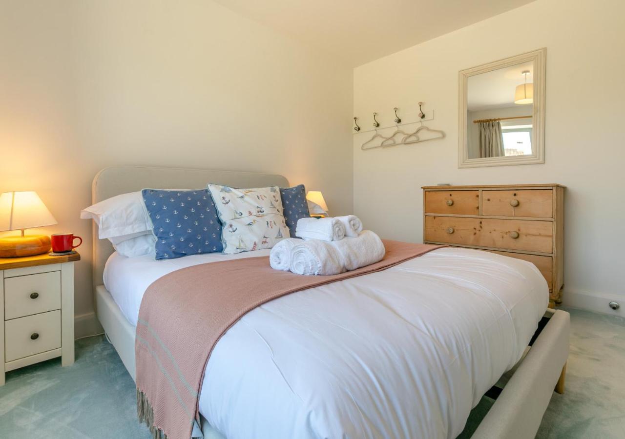 4 Bed in Trevone oc-p28959