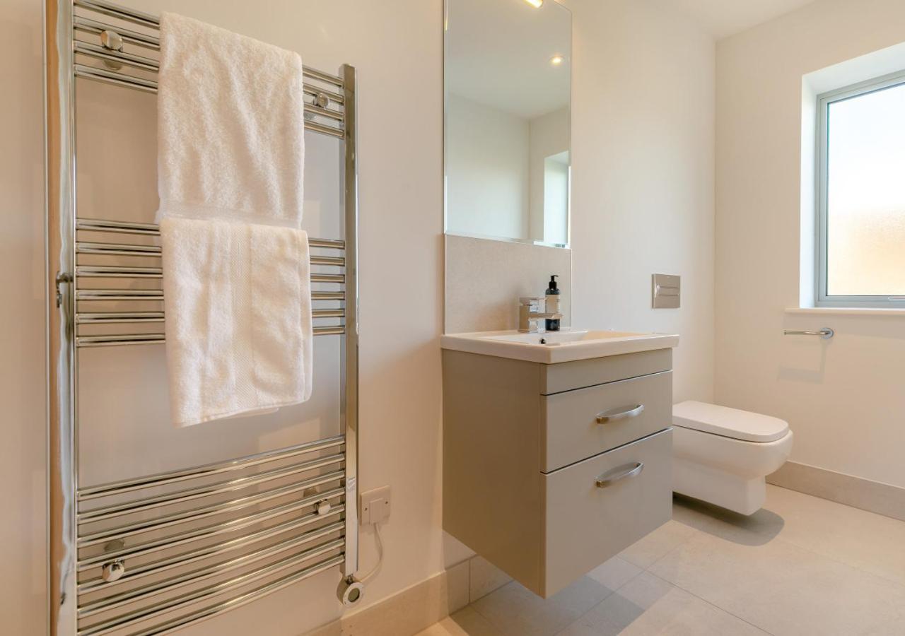 4 Bed in Trevone oc-p28959