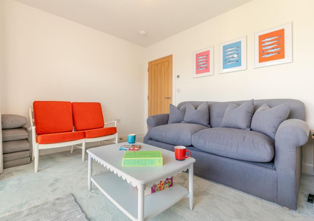 4 Bed in Trevone oc-p28959