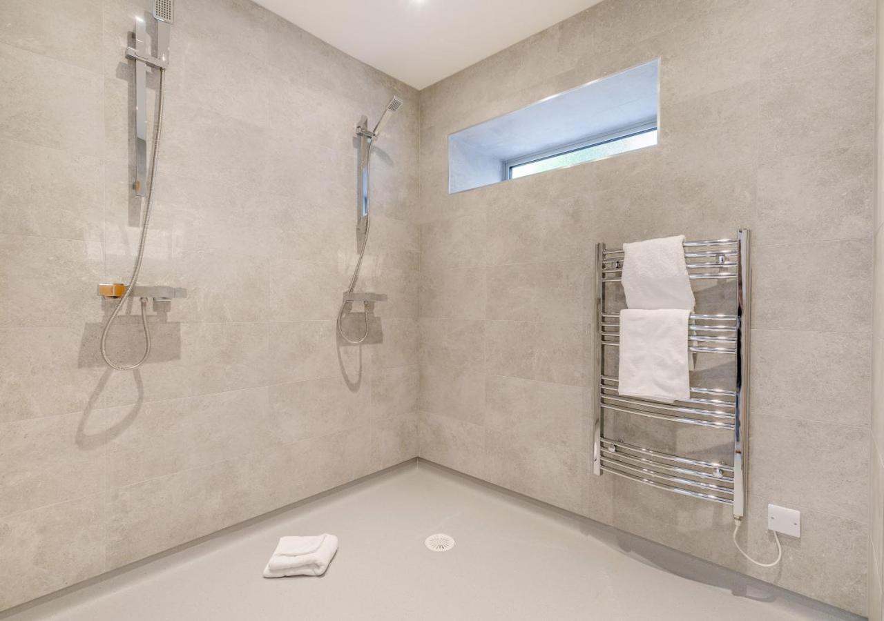 4 Bed in Trevone oc-p28959