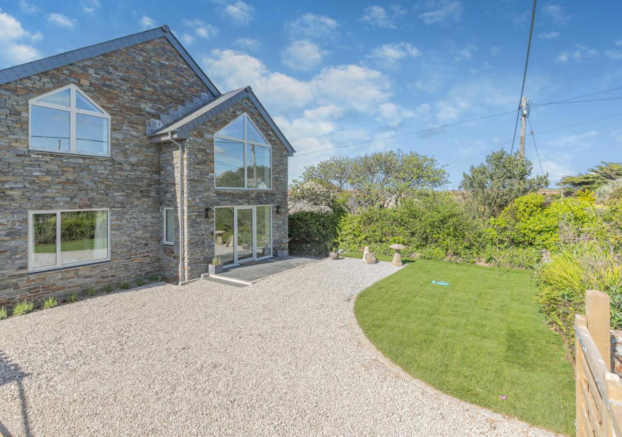 4 Bed in Trevone oc-p28959