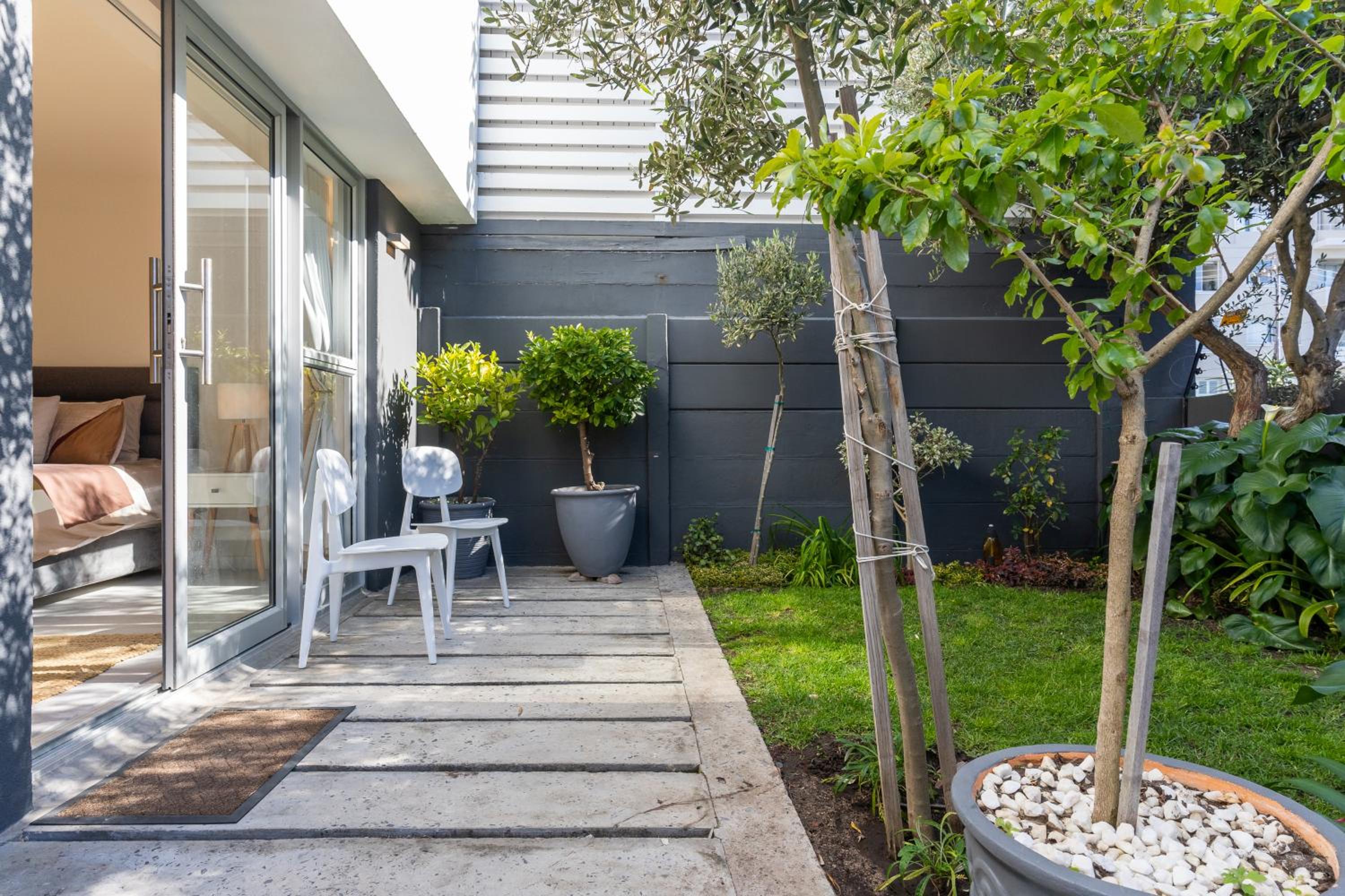 Spacious home Three minutes walk to the beach