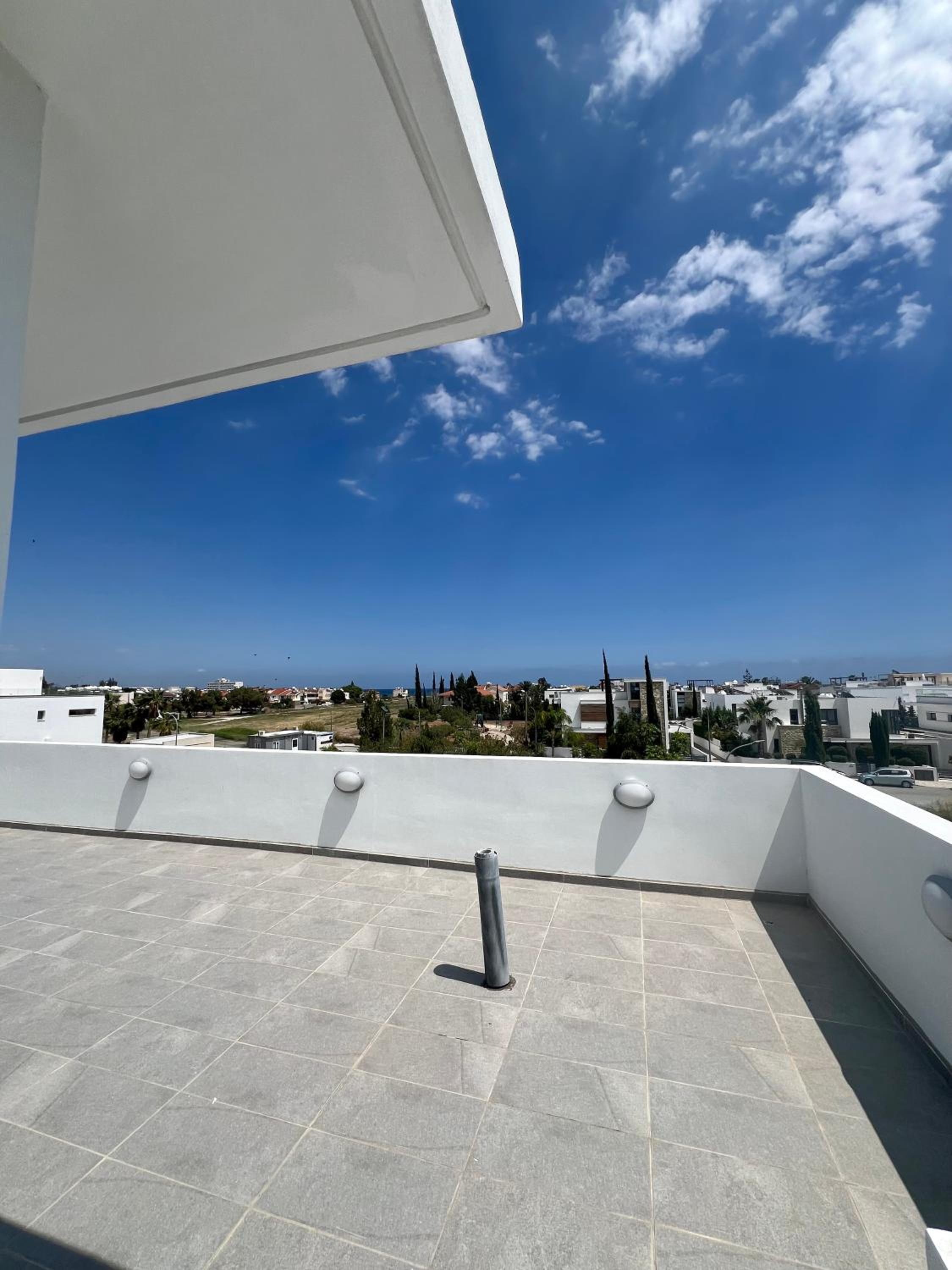 Hubstay - Seaview Villa Oriana in Larnaca