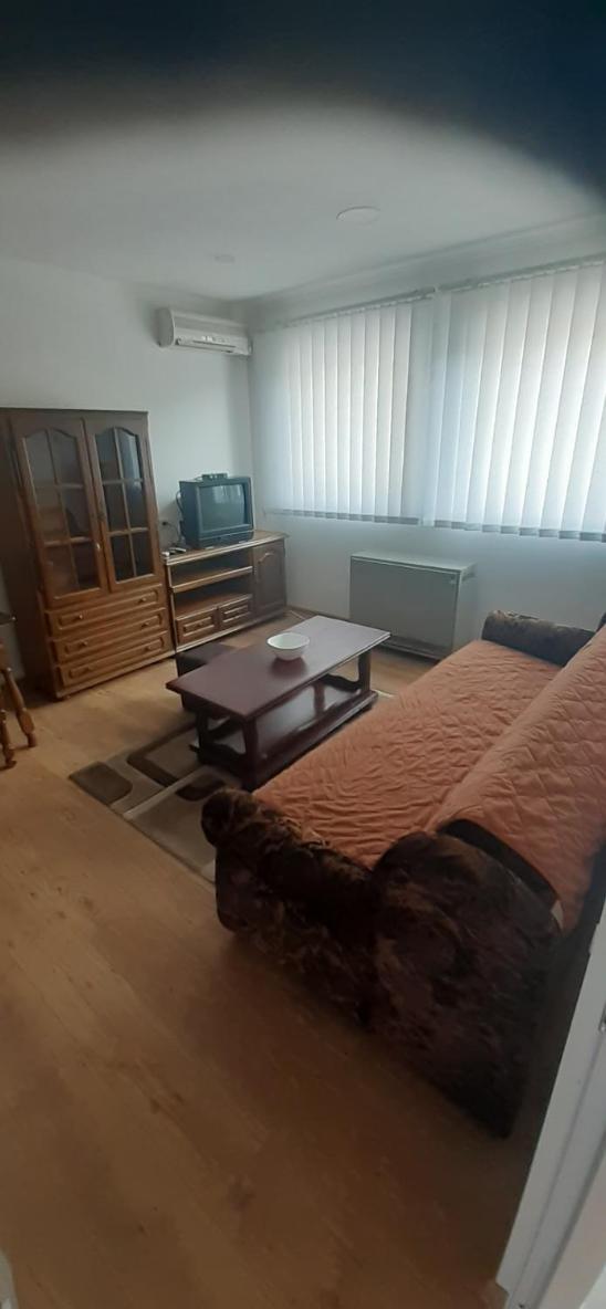 Apartman Car