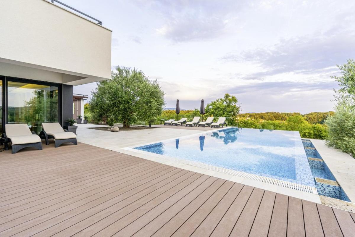 Villa Pedena in Sveta Katarina - Haus für 8-10 Personen view 3