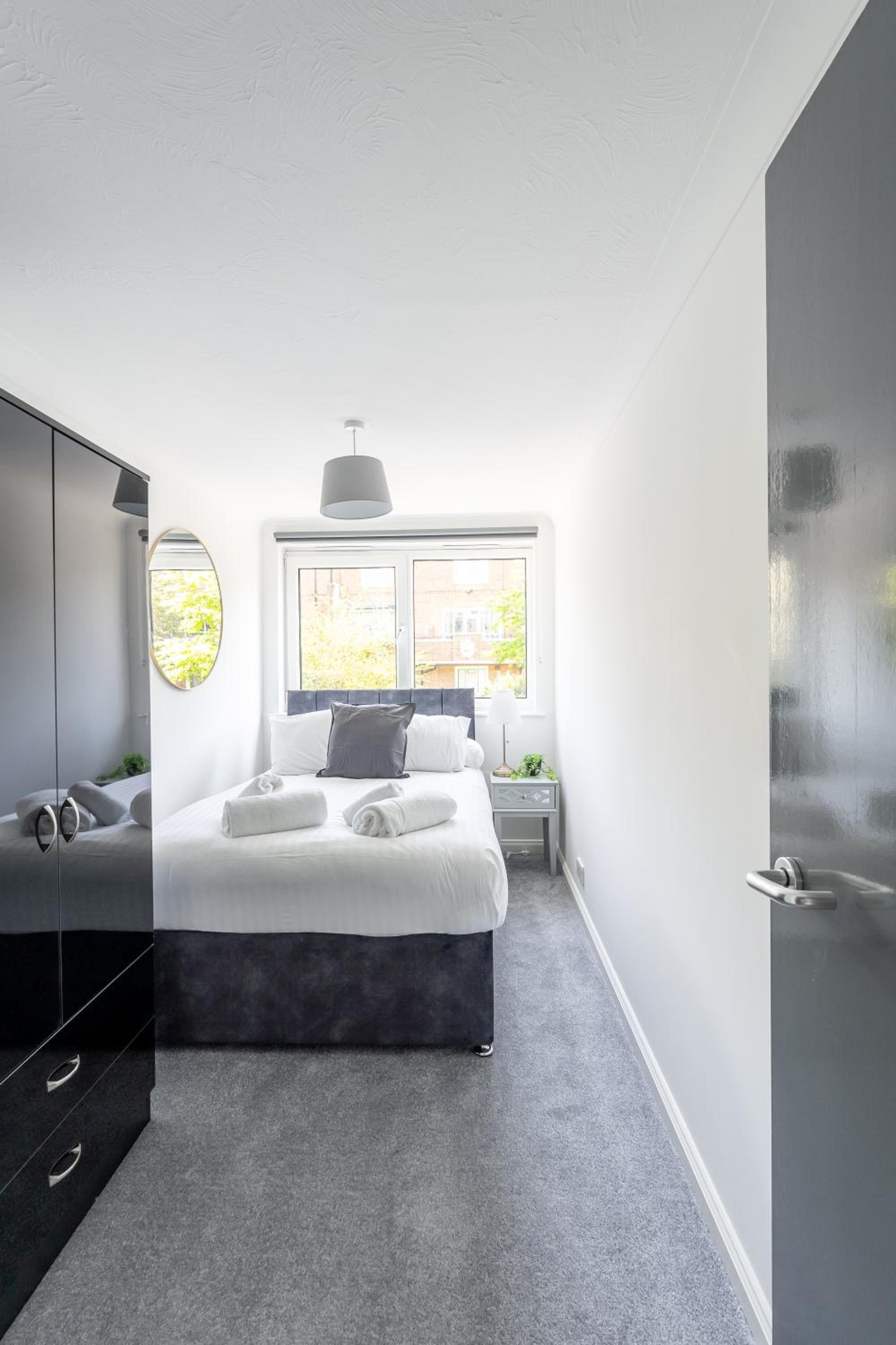 Centrally located Islington