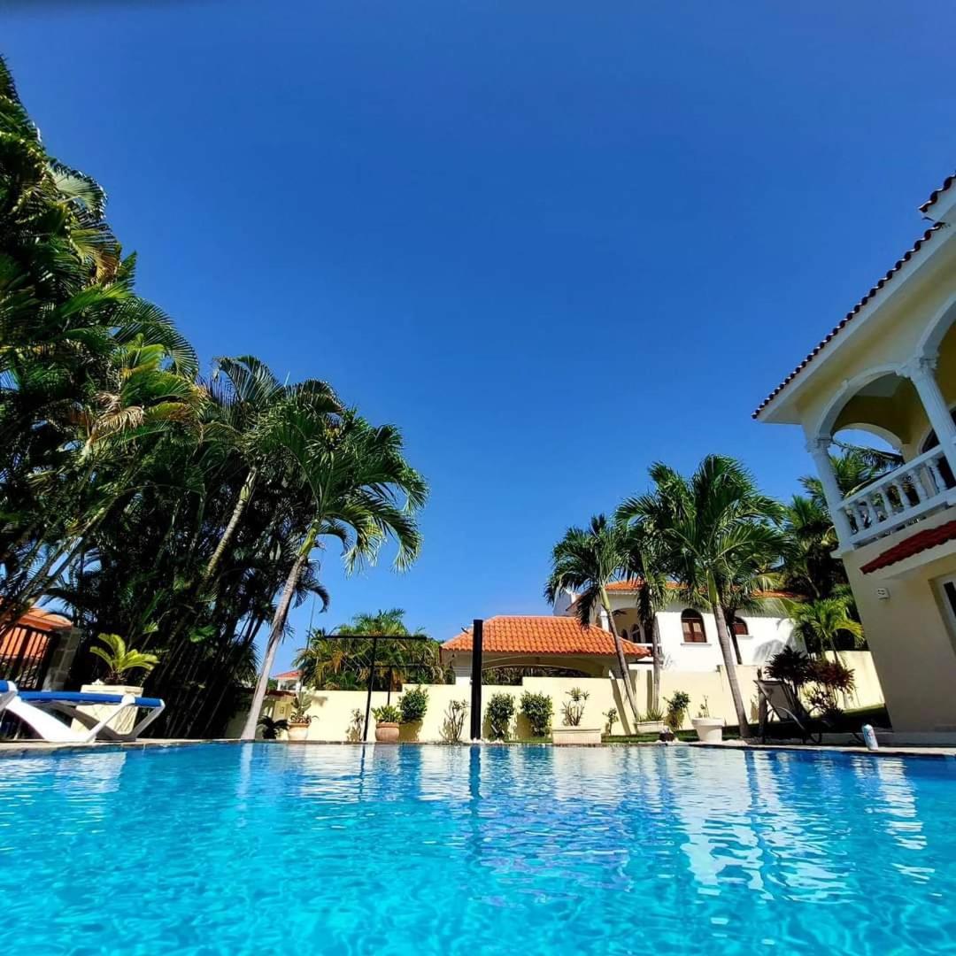 VILLA AVA ENCUENTRO- accommodation in villa