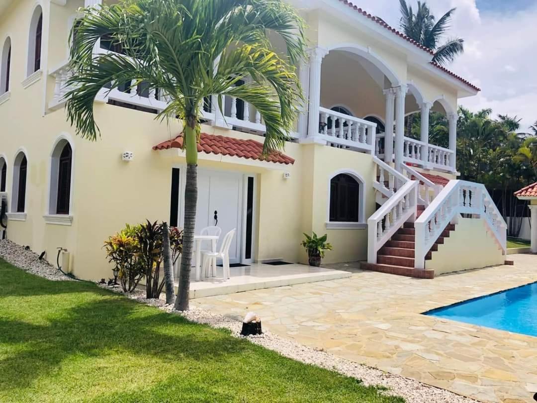 VILLA AVA ENCUENTRO- accommodation in villa