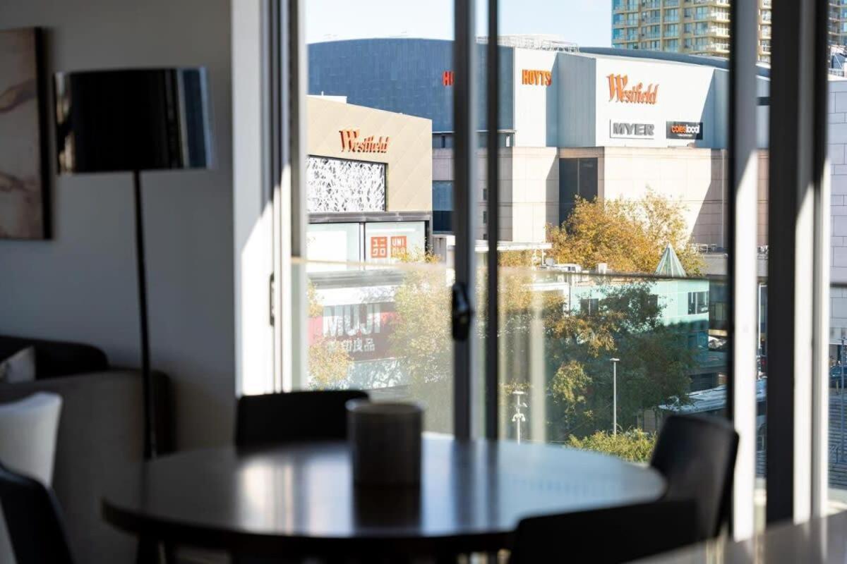Chatswood CBD 2BR l Balcony l Parking l Office