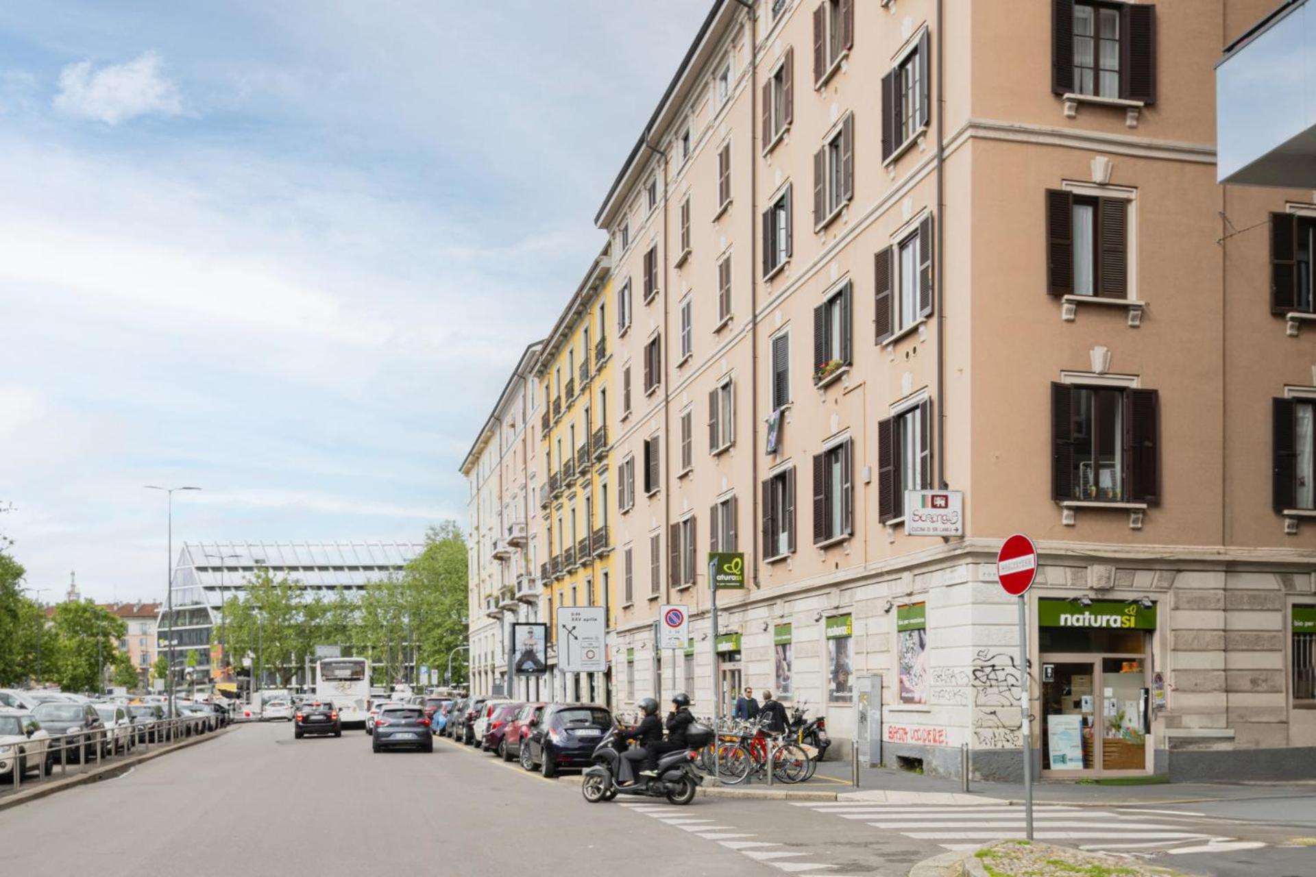 Easylife - Milano - Pontida 4 - Moscova