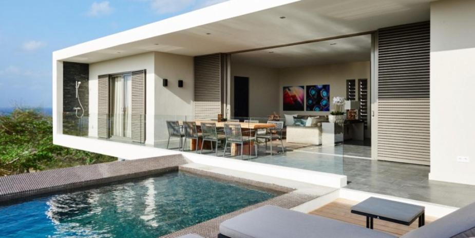 The Pearl of Jan Thiel villa with private pool gym and game room