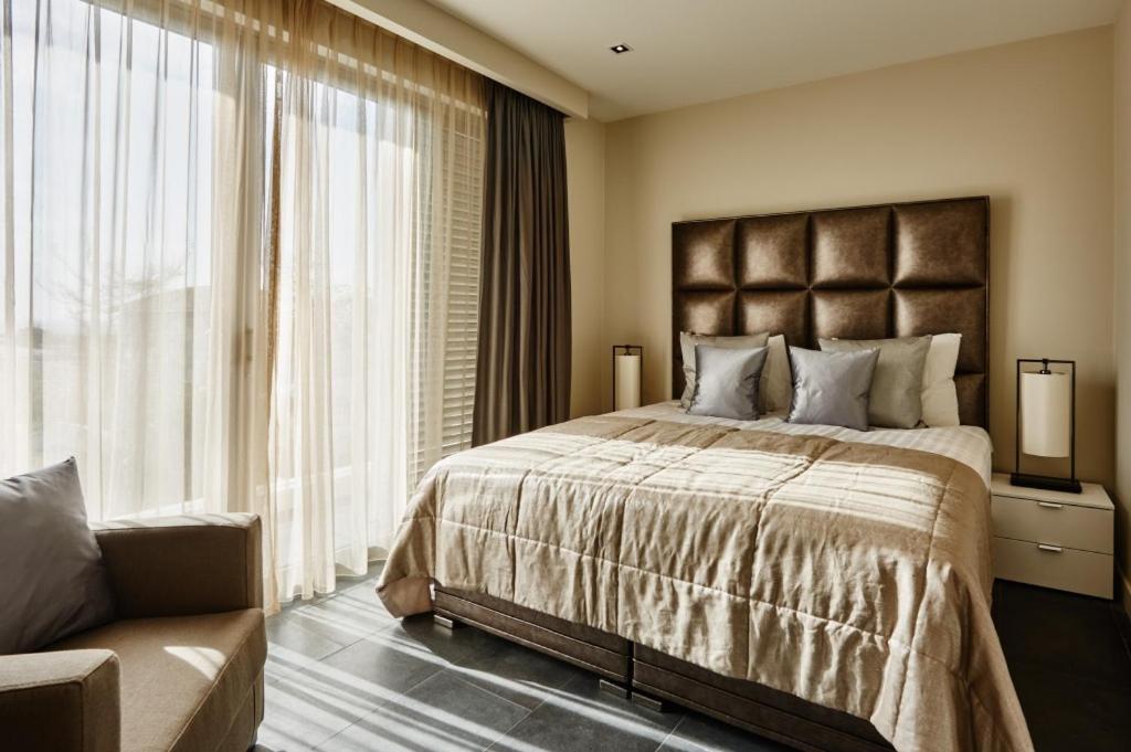The Pearl of Jan Thiel villa with private pool gym and game room