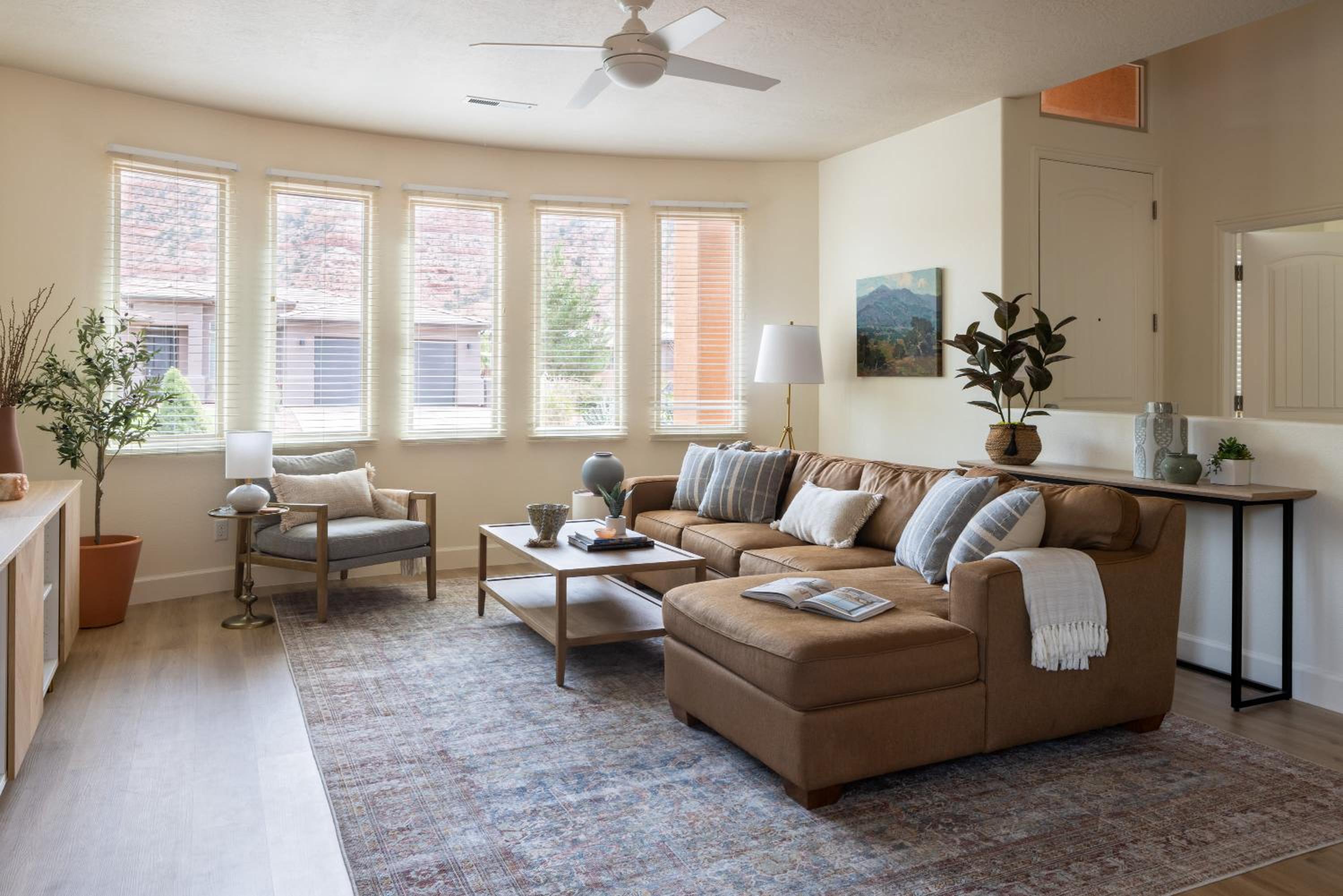 Luxury 3BR in Upscale Neighborhood Pet Friendly view 5