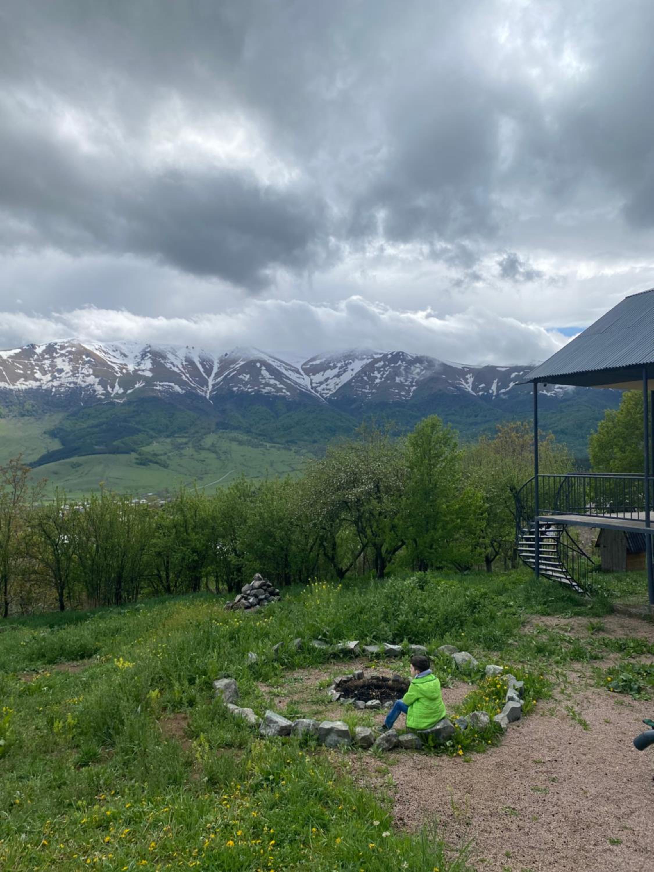 Dez Guest House with Mountain View