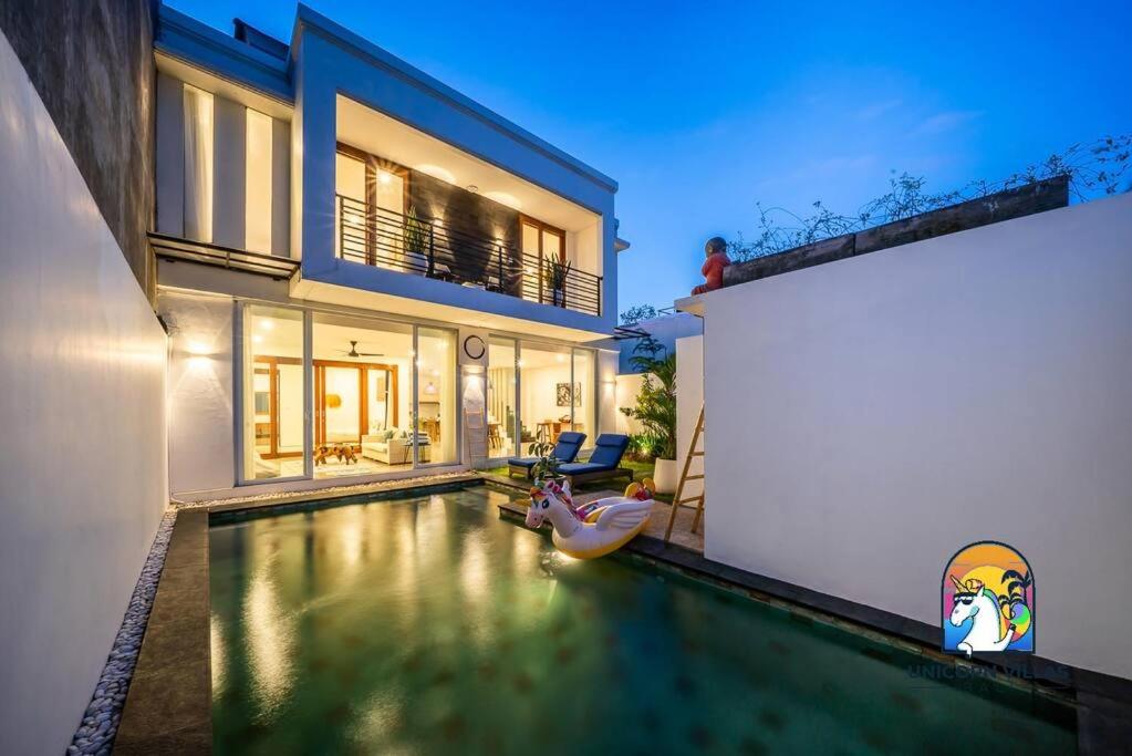 Villa Wabi Sabi - by Unicorn Villas Bali view 3