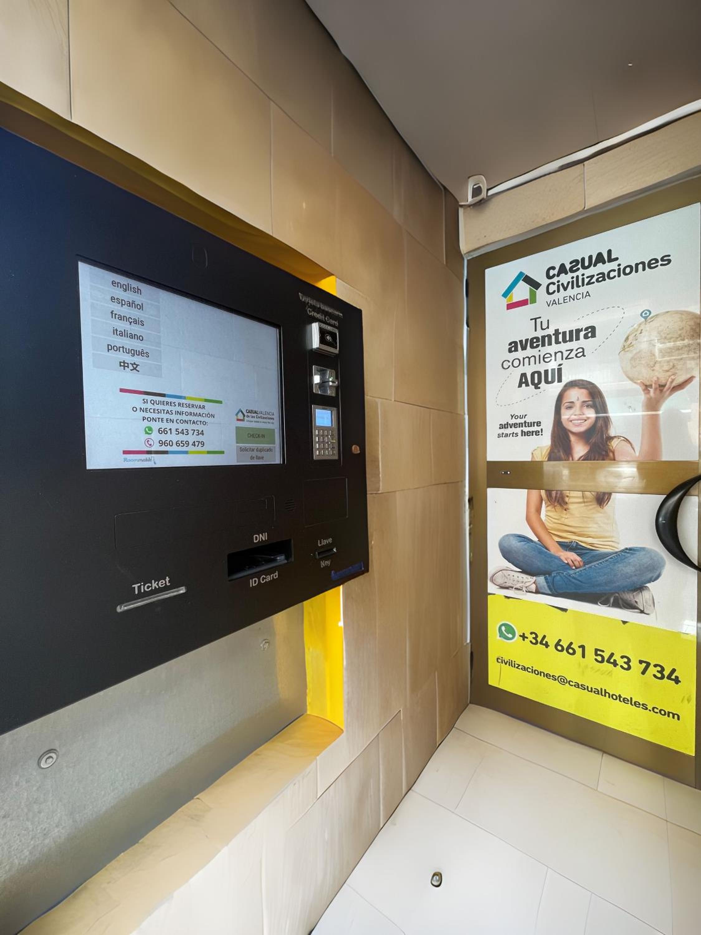 Casual Civilizaciones Valencia by Casual Hoteles en Valencia — other