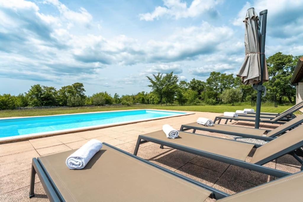 Villa Maslina by Briskva view 2