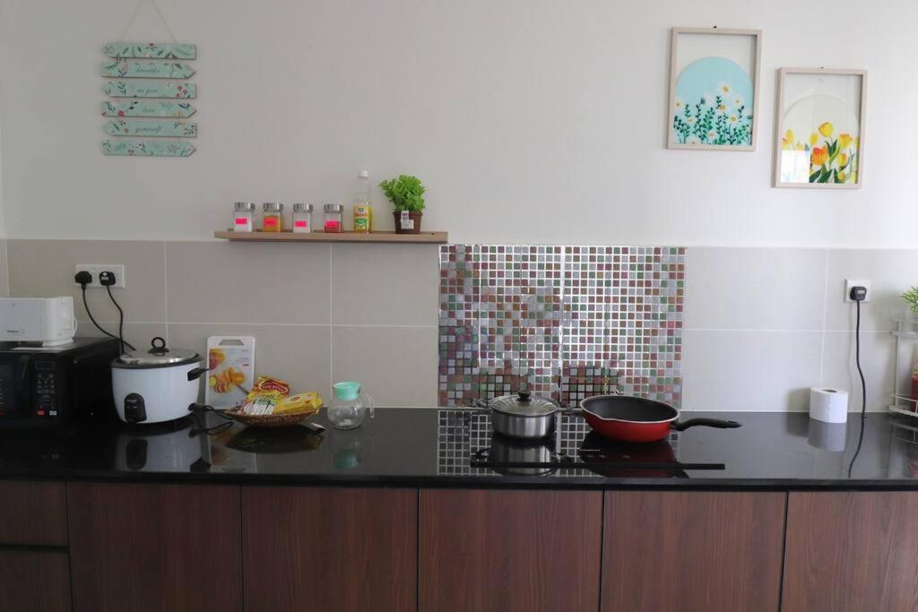 Bali Residence 3bedroom/massagechair/netflix/balcony-muslimfriendly