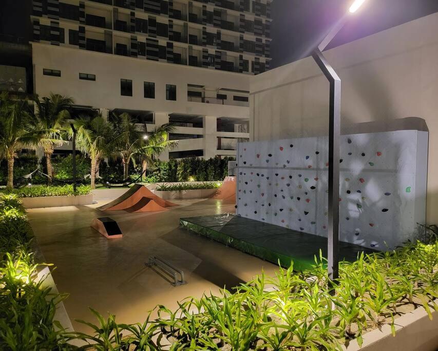 Bali Residence 3bedroom/massagechair/netflix/balcony-muslimfriendly