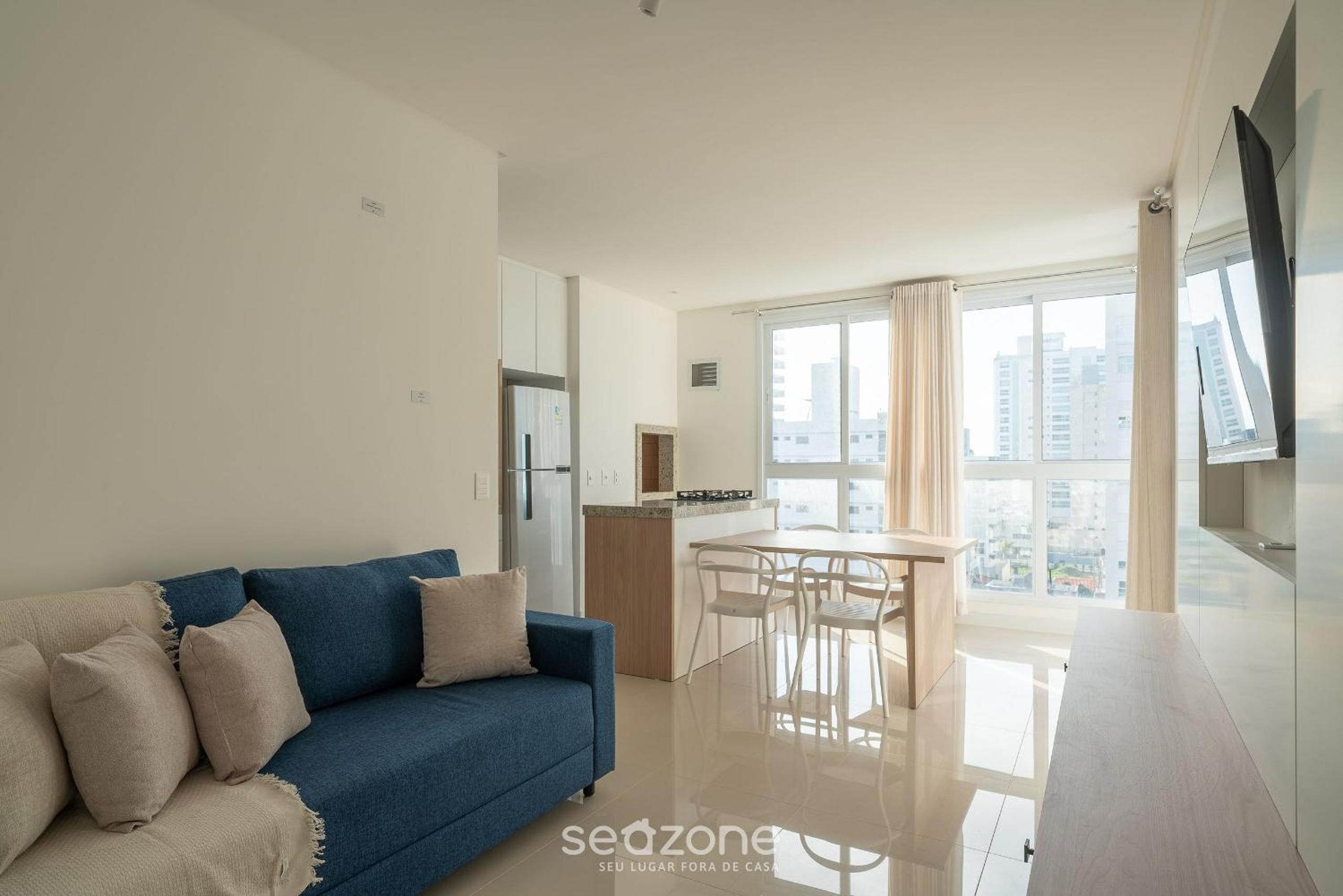 Apts in Building w/ Pool 120 m from the Beach - LTT