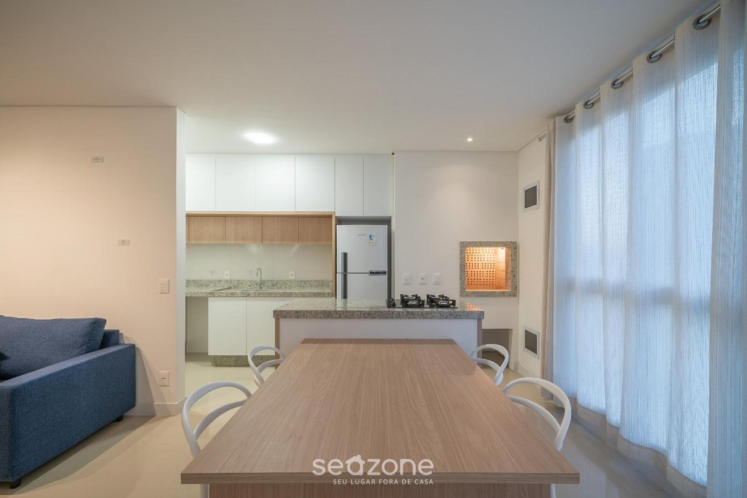 Apts in Building w/ Pool 120 m from the Beach - LTT