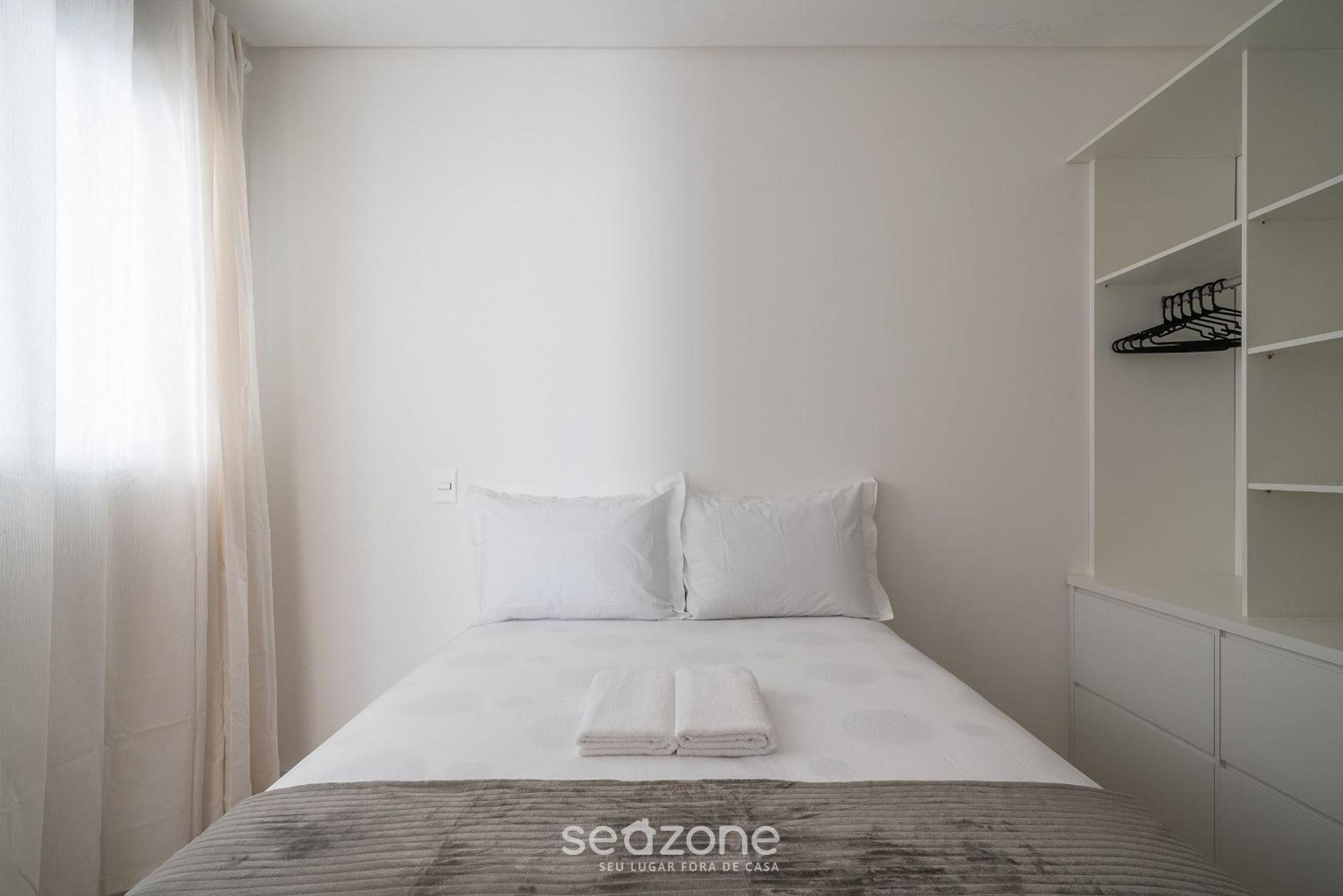 Apts in Building w/ Pool 120 m from the Beach - LTT