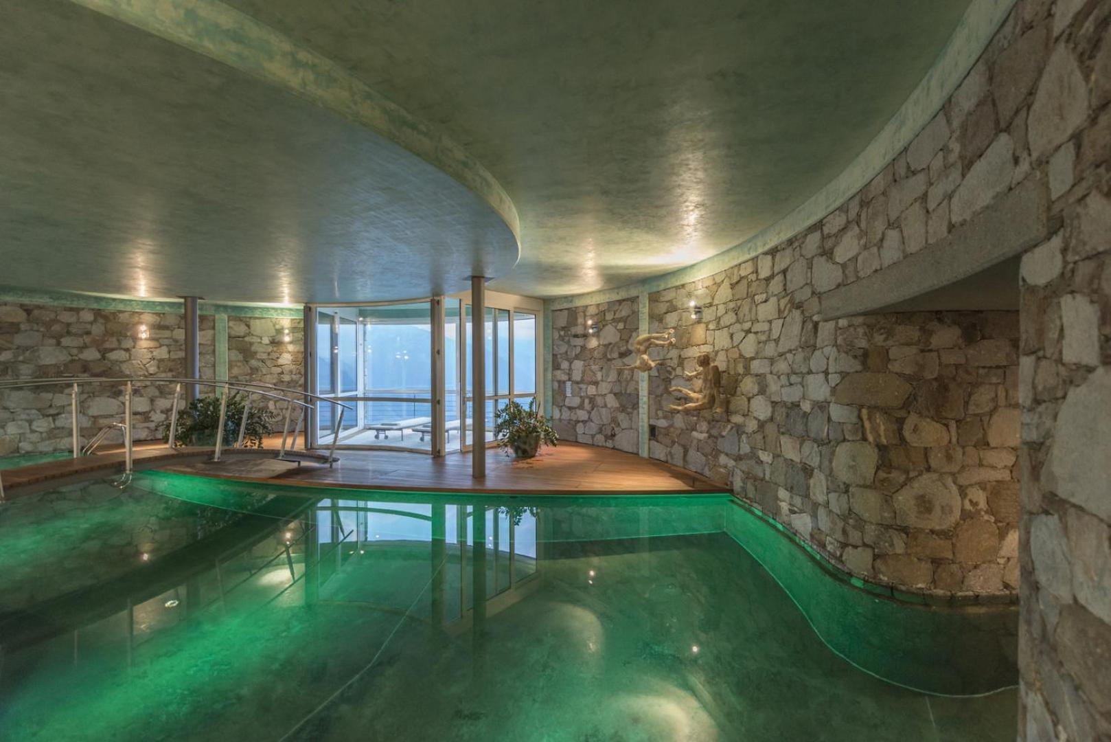 Chalet alla Rocca - Homelike Villas view 2