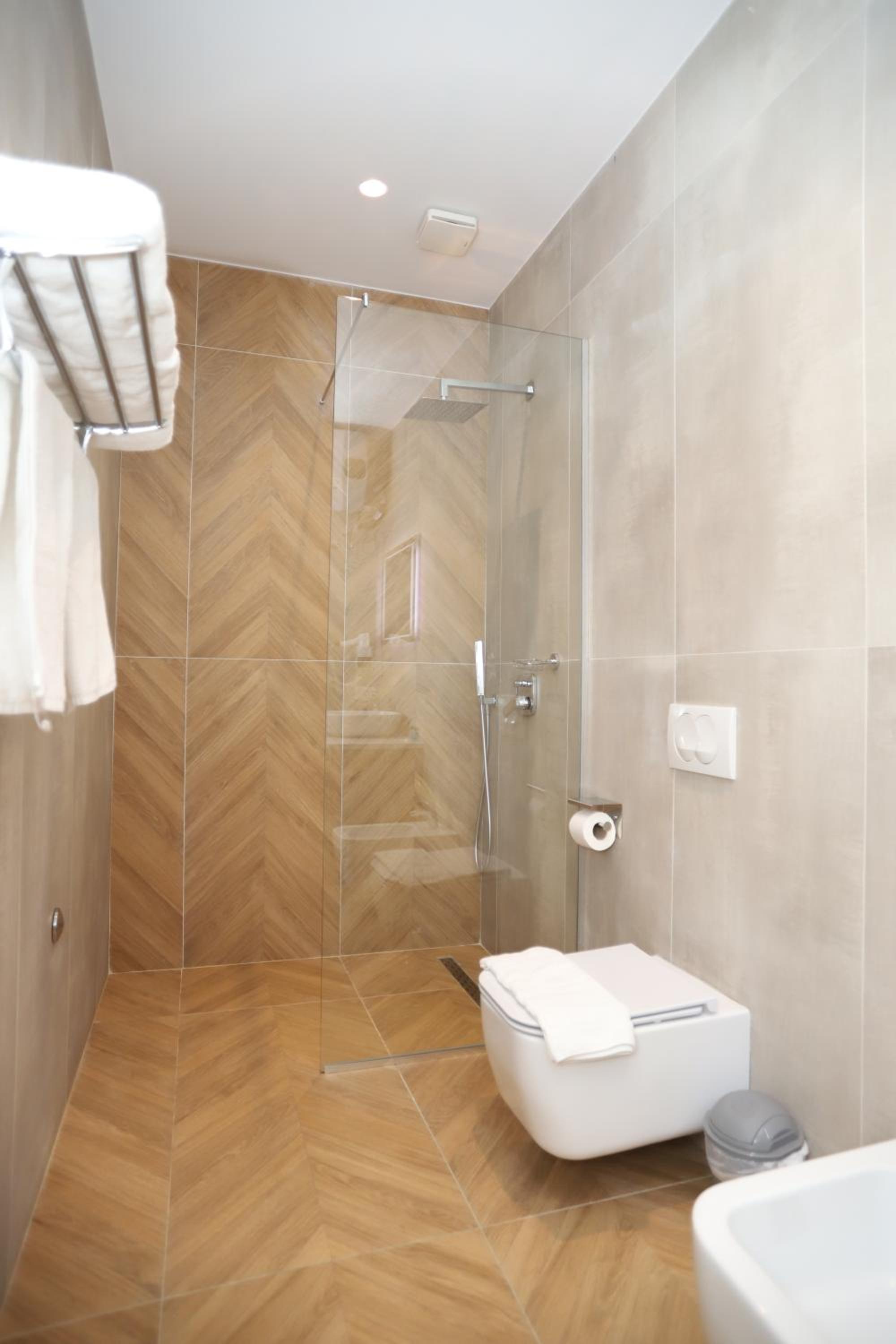 J&D Rooms Korce