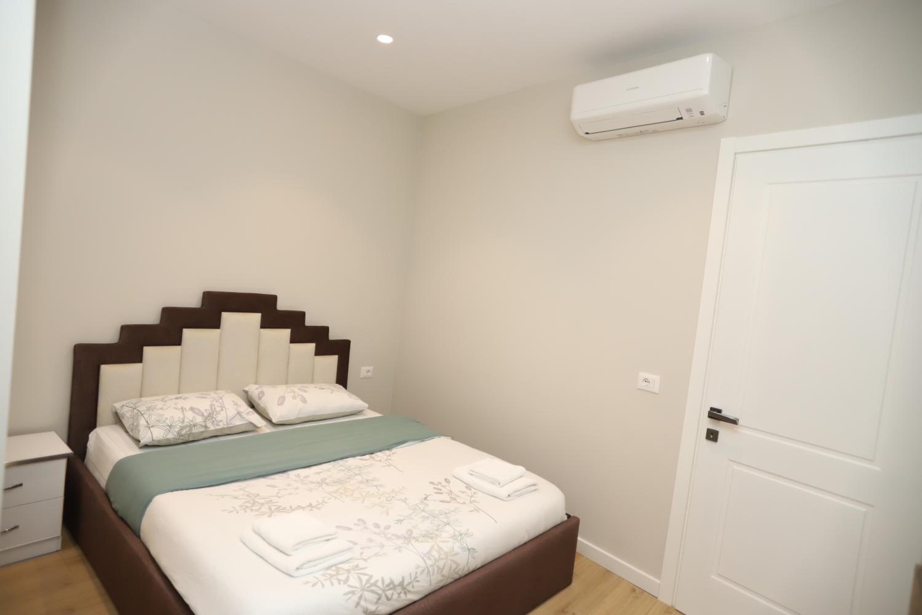 J&D Rooms Korce