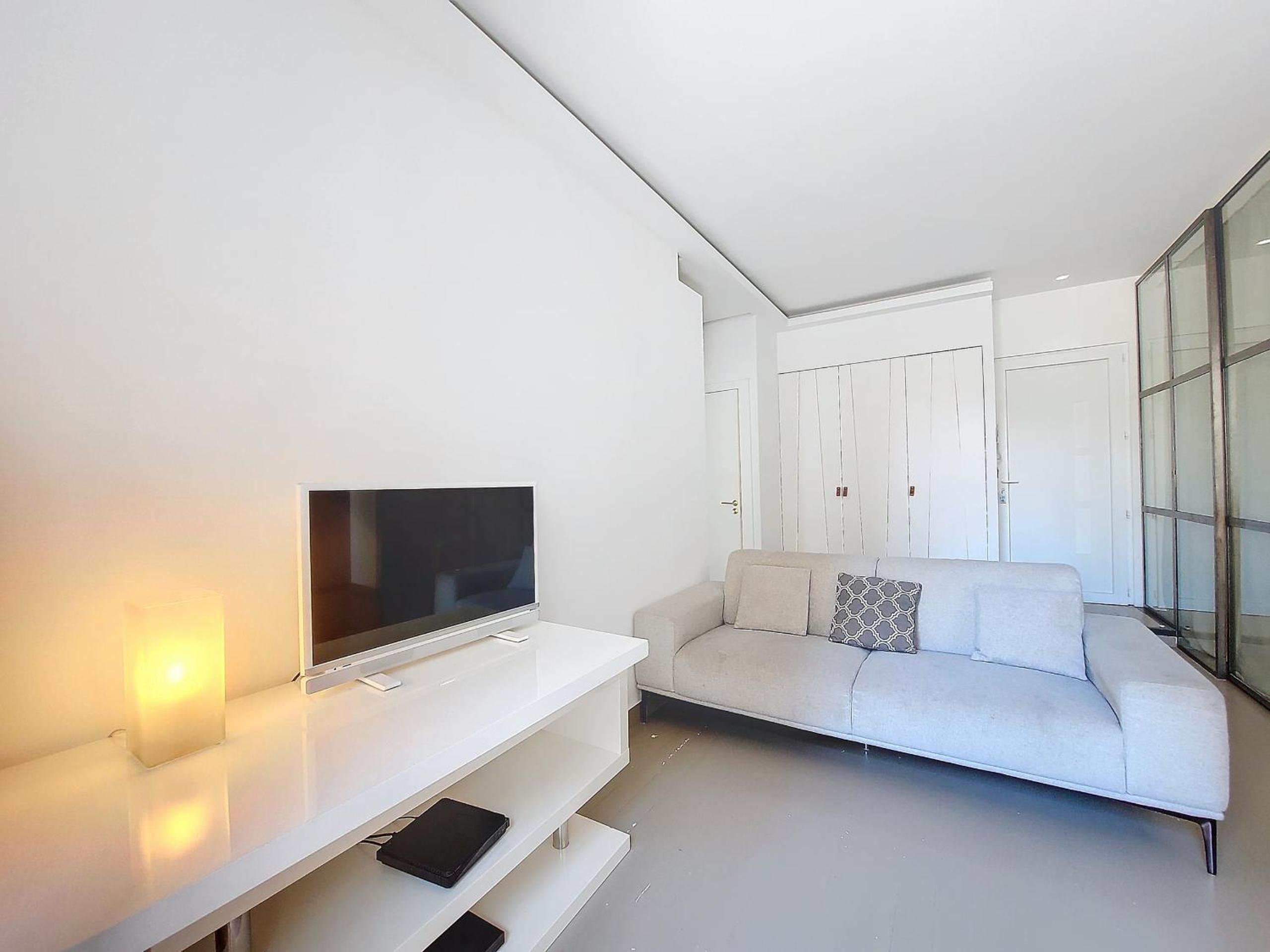 Nestor&Jeeves - COEUR DAZUR - Central - Modern