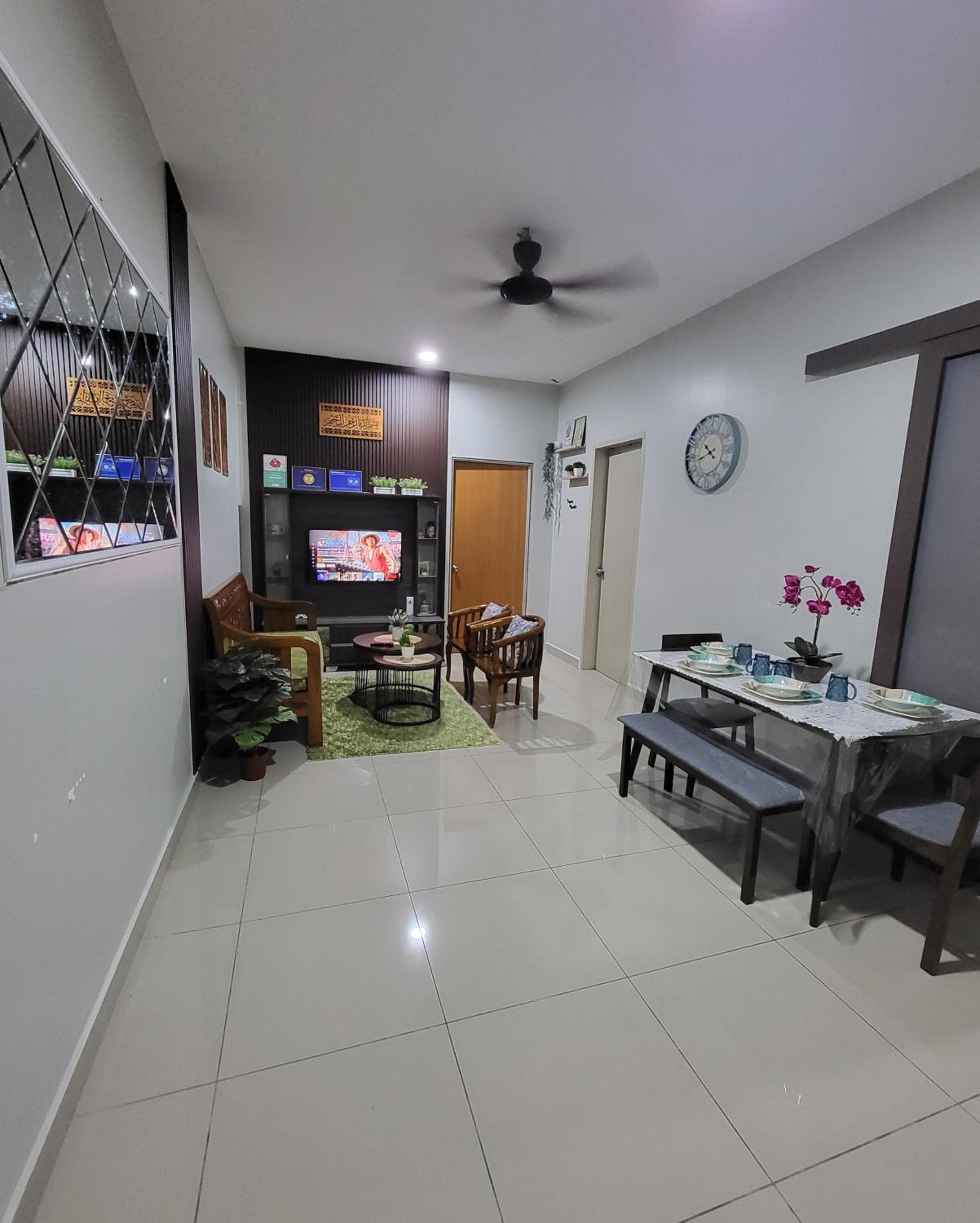 Bali Residence 3bedroom/massagechair/netflix/balcony-muslimfriendly