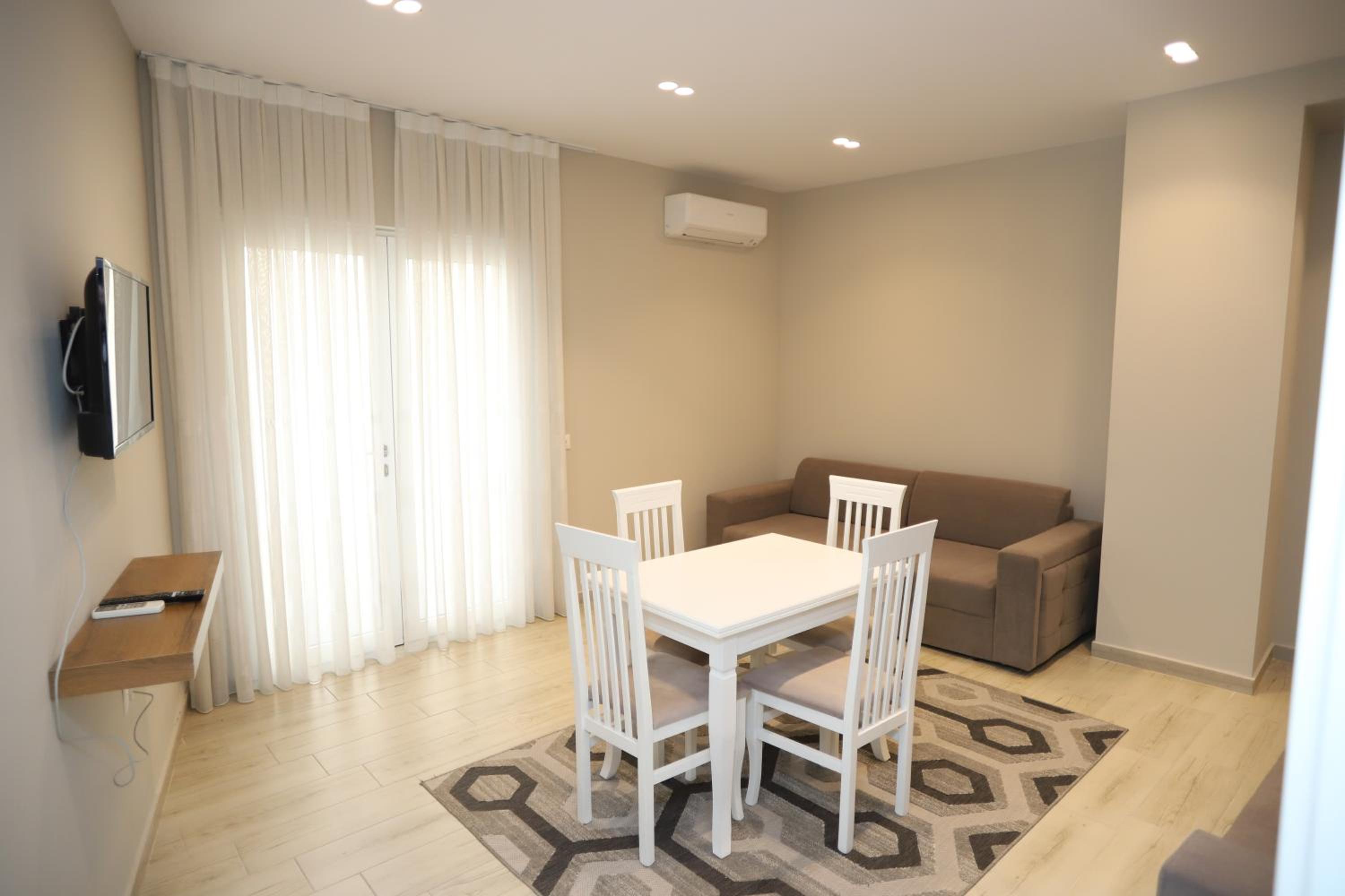 J&D Rooms Korce