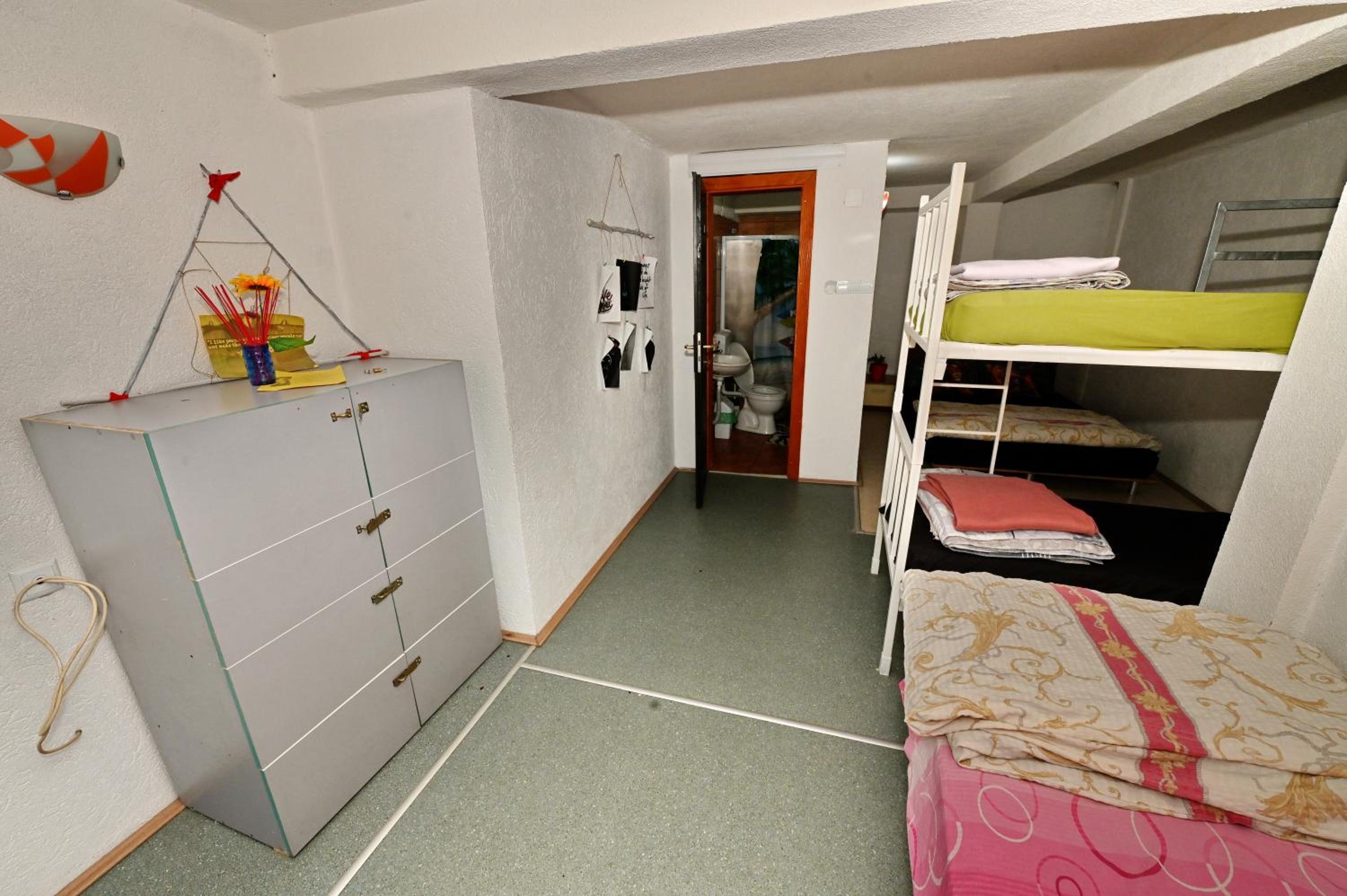 Photo 12