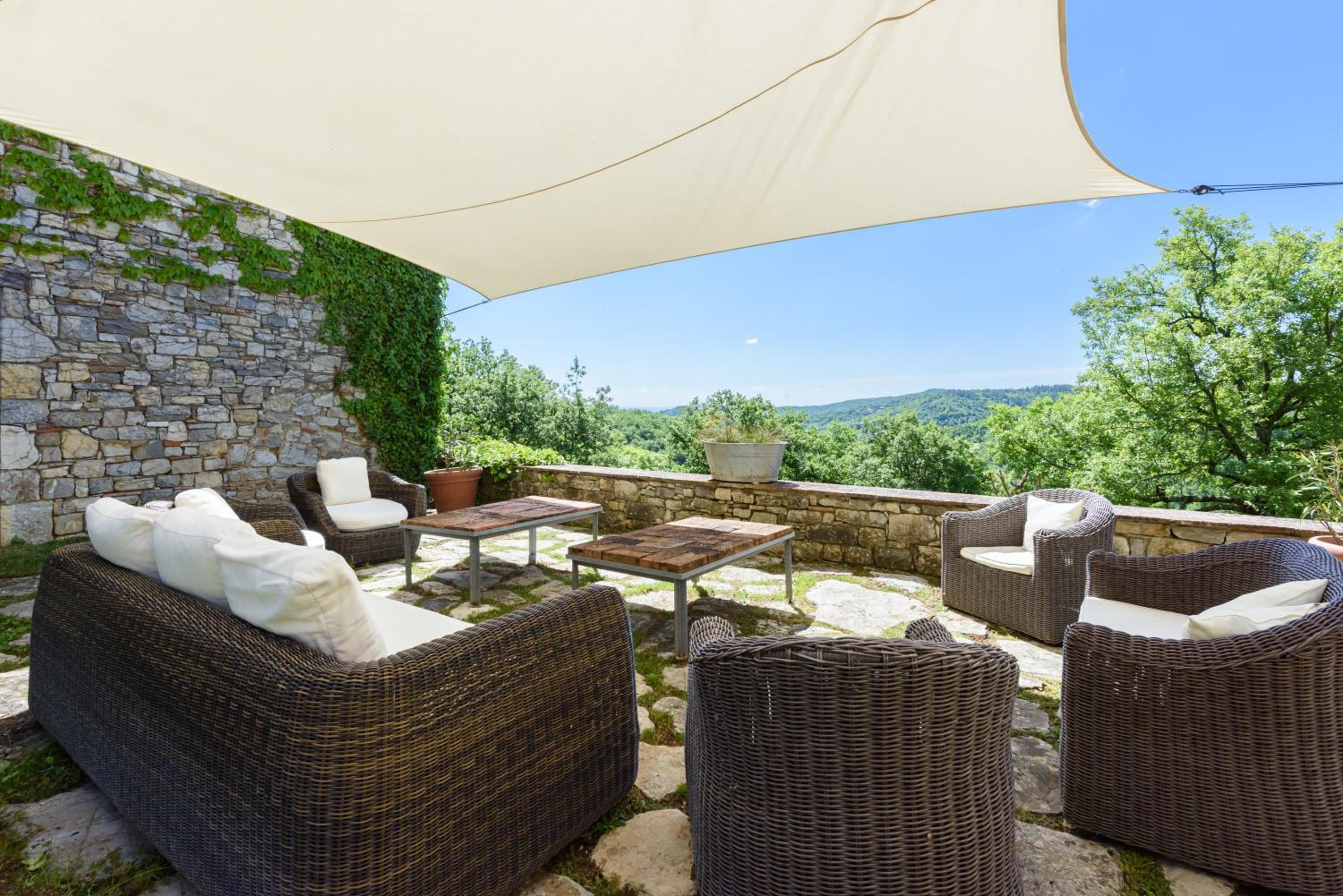 Villa Cavallari by Mmega view 4