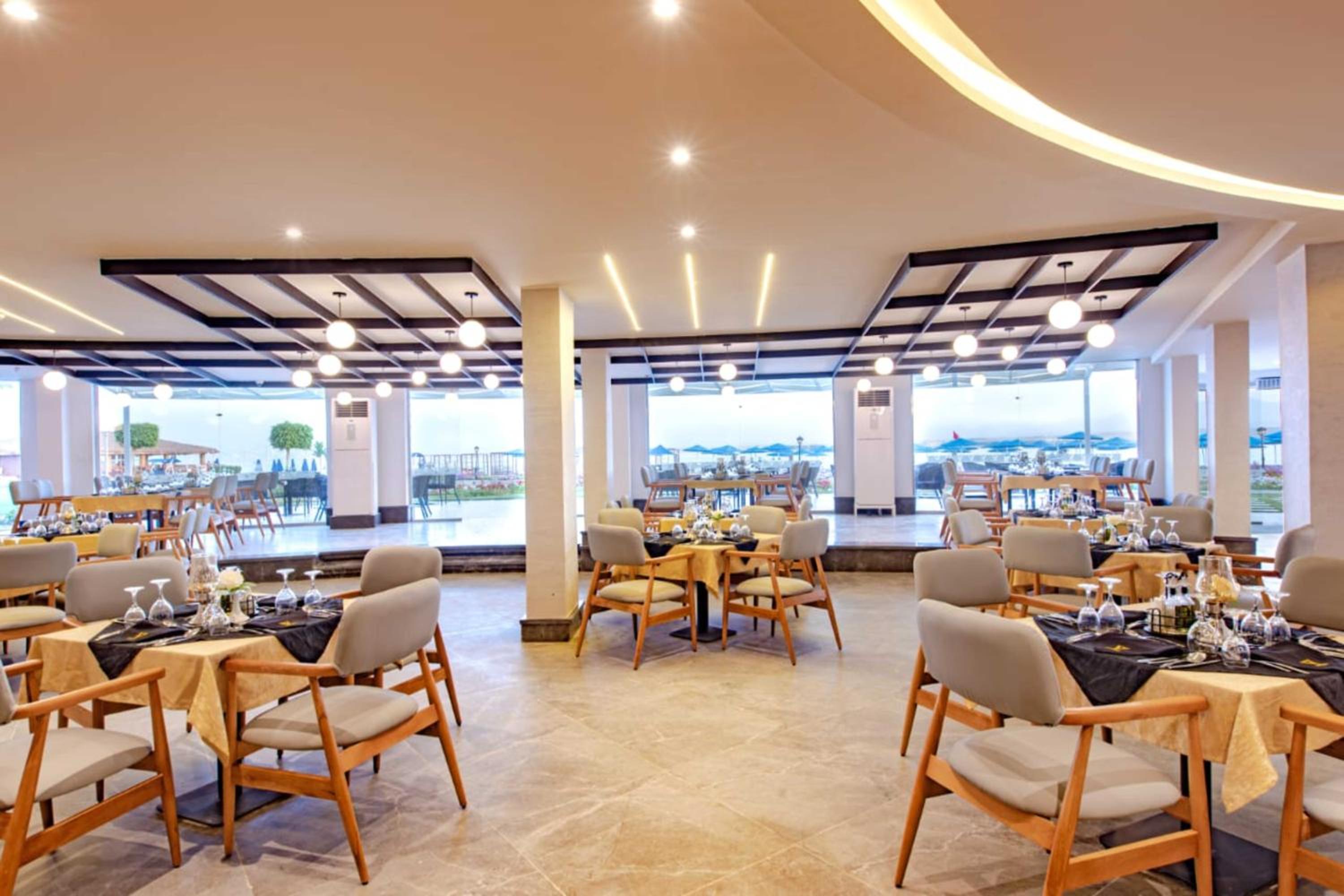 THE V Luxury Resort Sahl Hasheesh