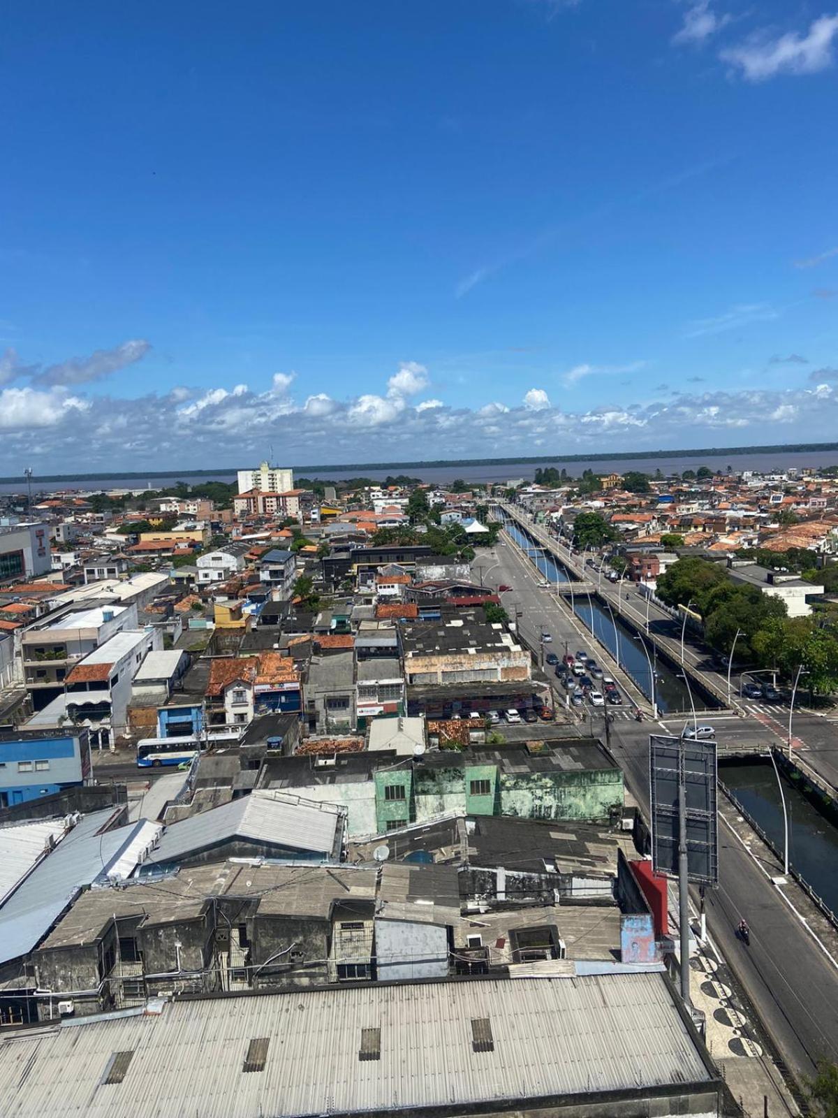 Apartamento na Batista Campos 02 quartos