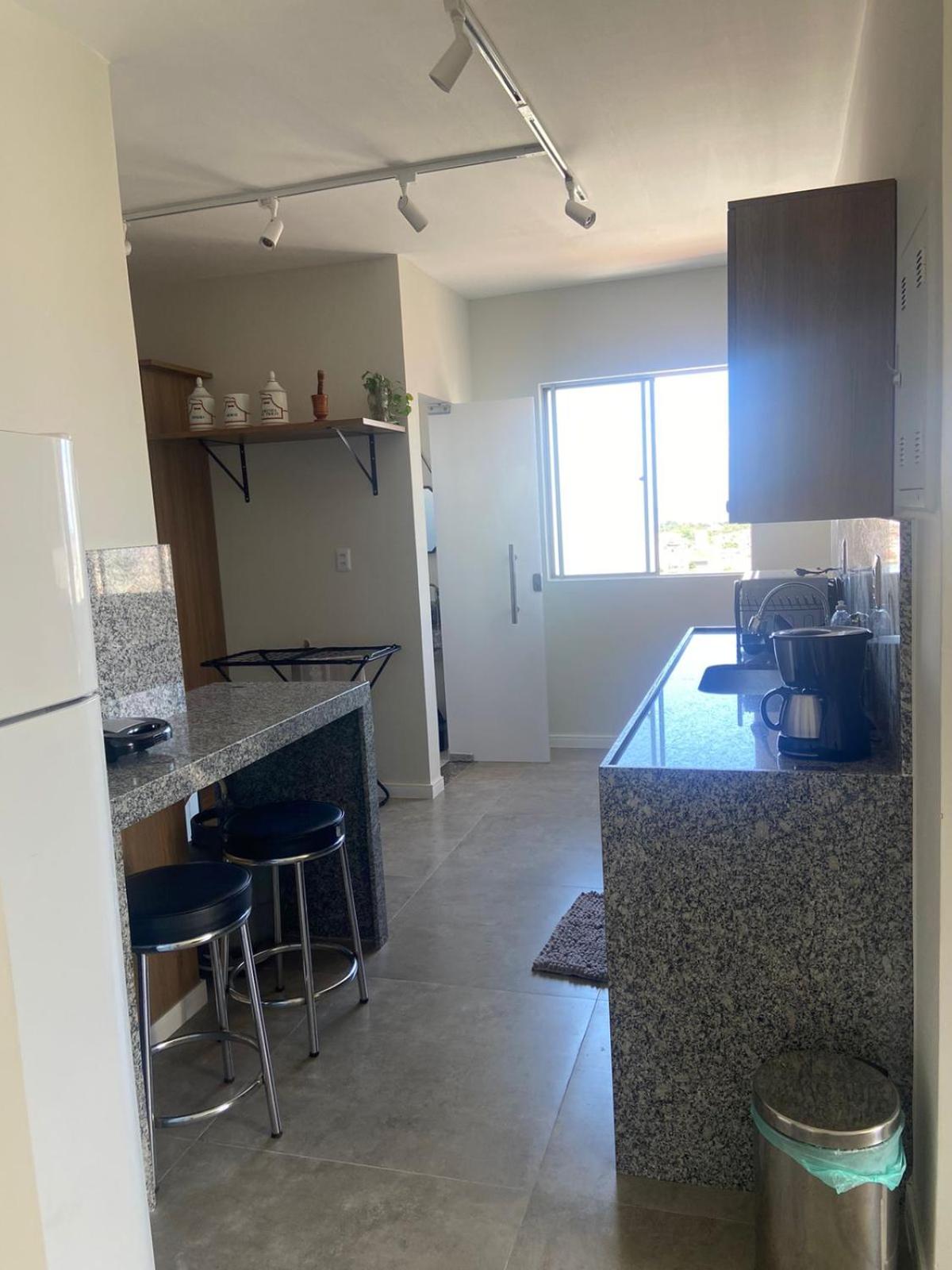 Apartamento na Batista Campos 02 quartos