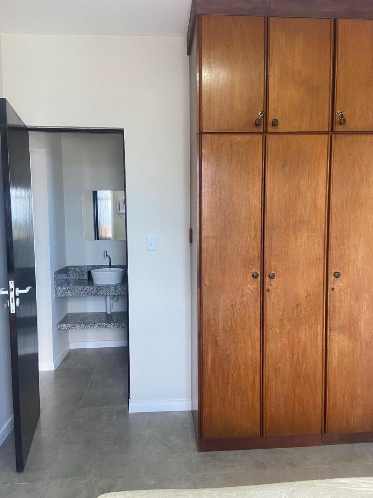 Apartamento na Batista Campos 02 quartos