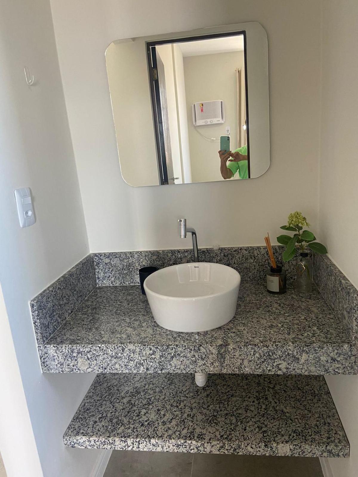 Apartamento na Batista Campos 02 quartos